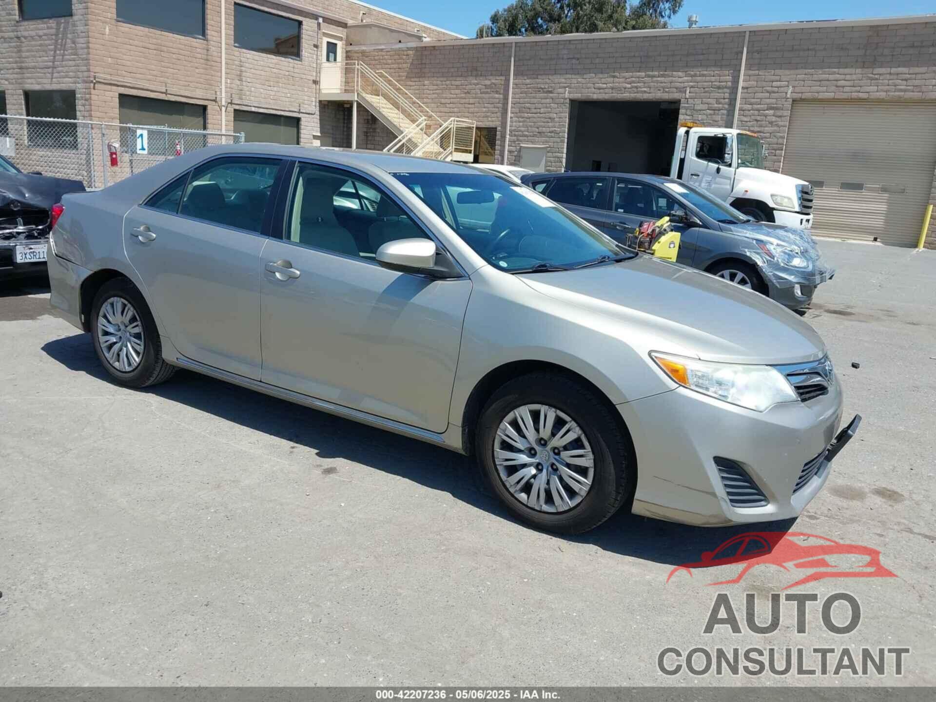 TOYOTA CAMRY 2014 - 4T1BF1FK4EU343671