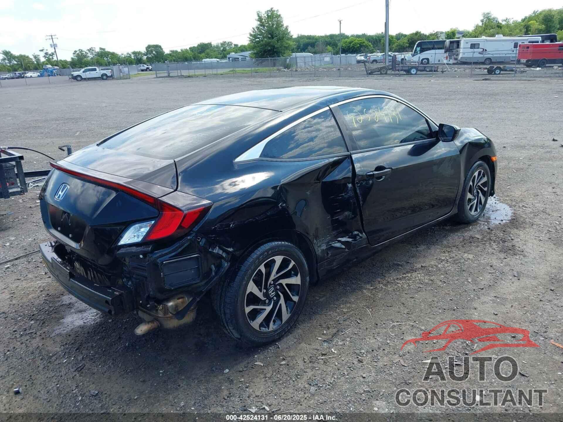 HONDA CIVIC 2017 - 2HGFC4B01HH304596