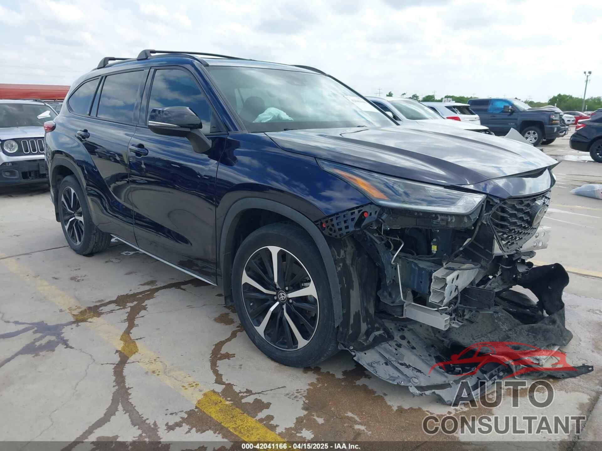 TOYOTA HIGHLANDER 2022 - 5TDLZRAHXNS132750