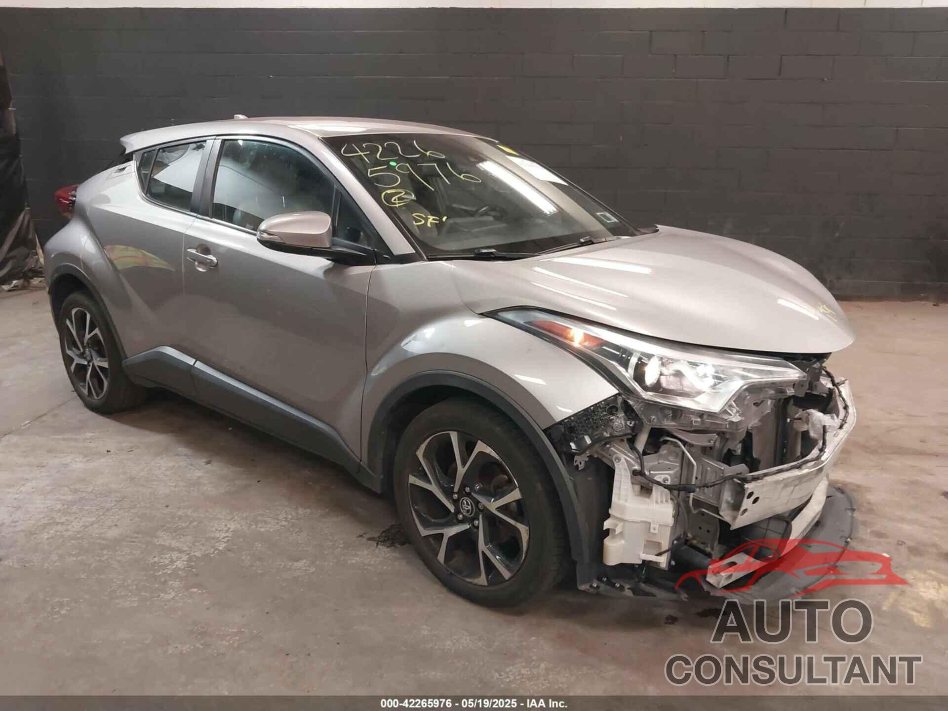 TOYOTA C-HR 2018 - NMTKHMBX5JR039263