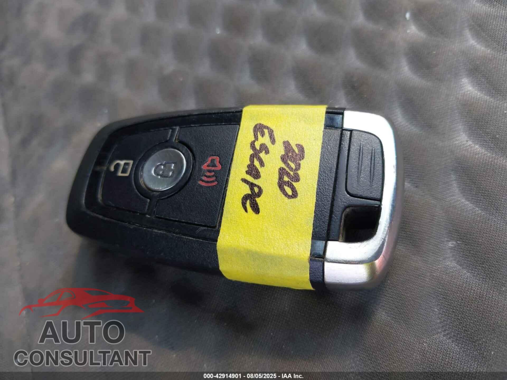 FORD ESCAPE 2020 - 1FMCU9G61LUA08701