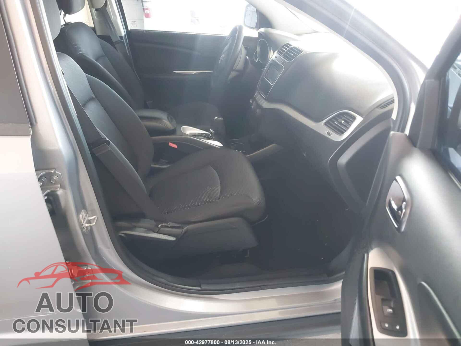DODGE JOURNEY 2015 - 3C4PDCBG7FT686175