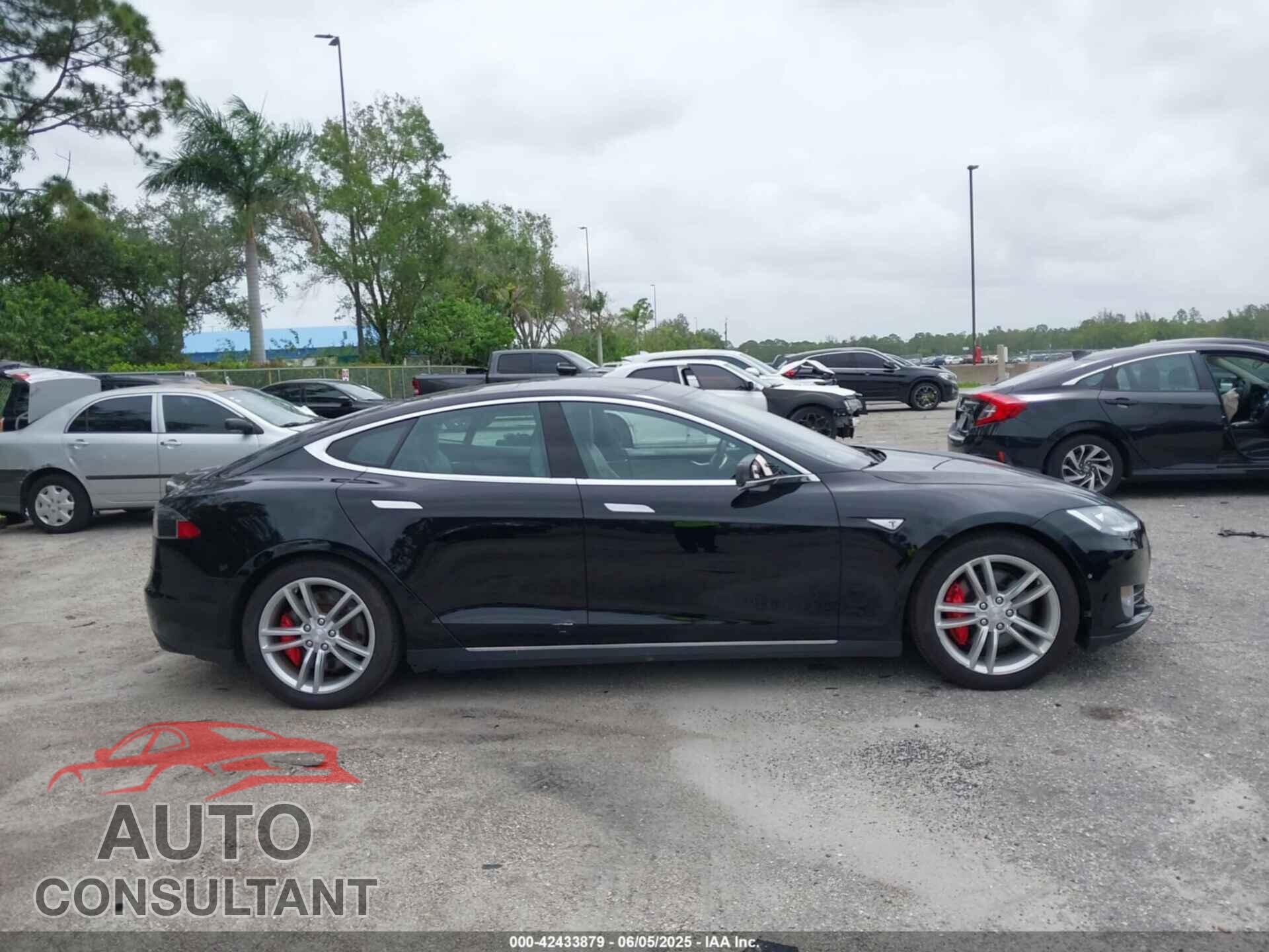 TESLA MODEL S 2015 - 5YJSA1E43FF119971