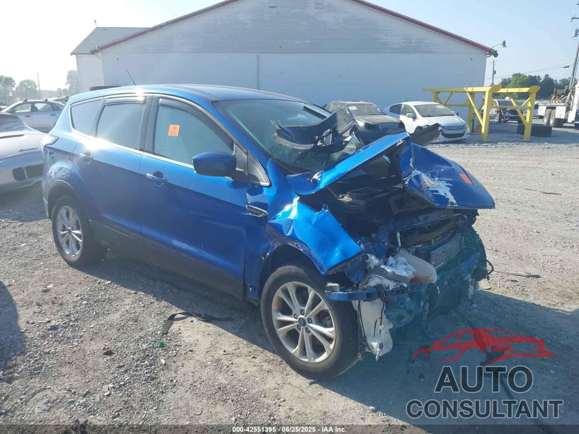 FORD ESCAPE 2017 - 1FMCU9GD1HUC92014