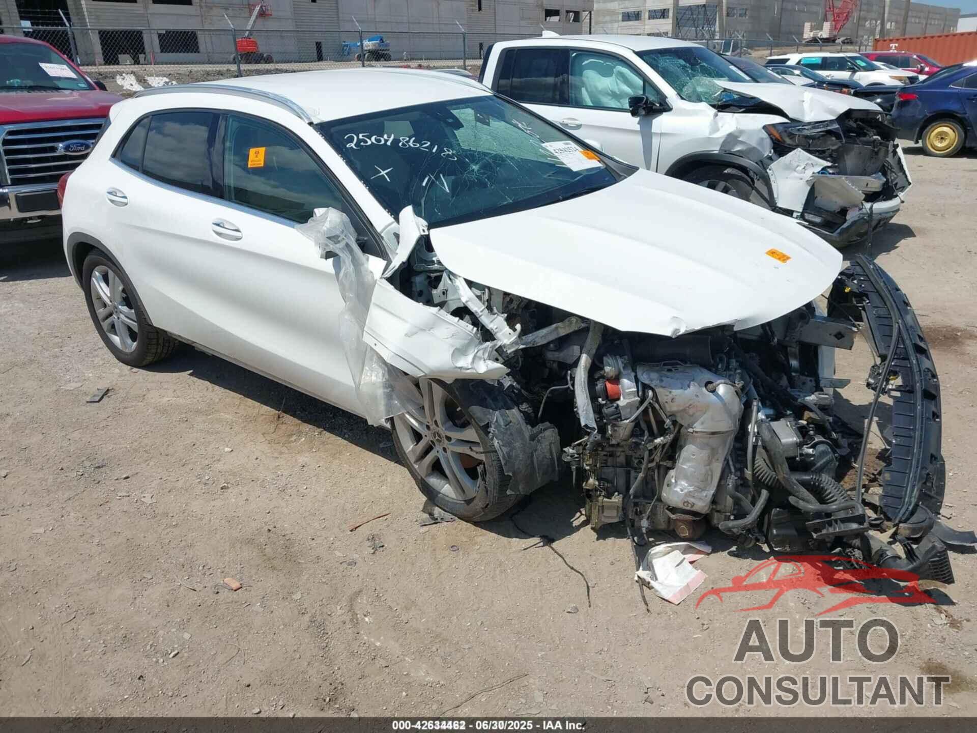 MERCEDES-BENZ GLA 250 2019 - WDCTG4GB4KU008728