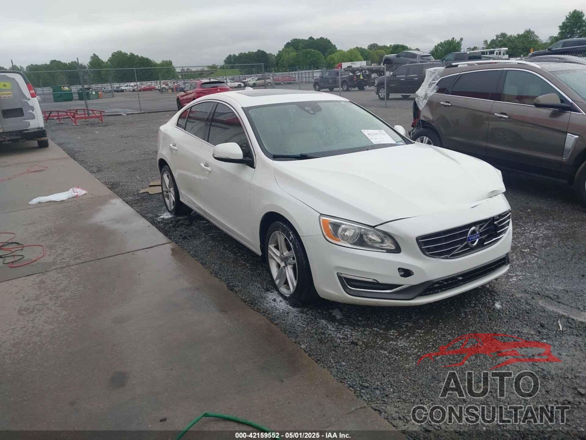 VOLVO S60 2015 - YV140MFB6F1317389