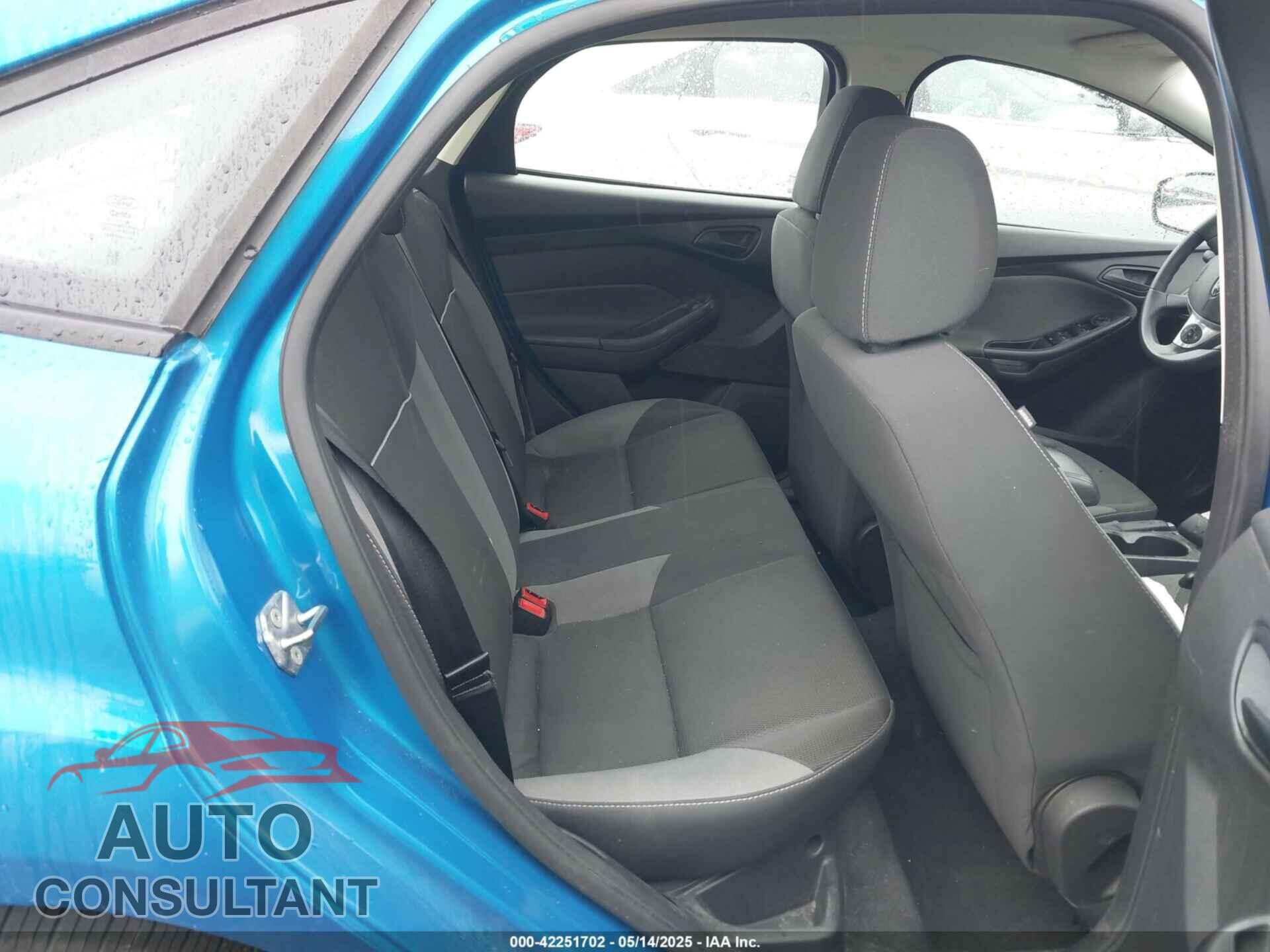 FORD FOCUS 2012 - 1FAHP3F23CL447469