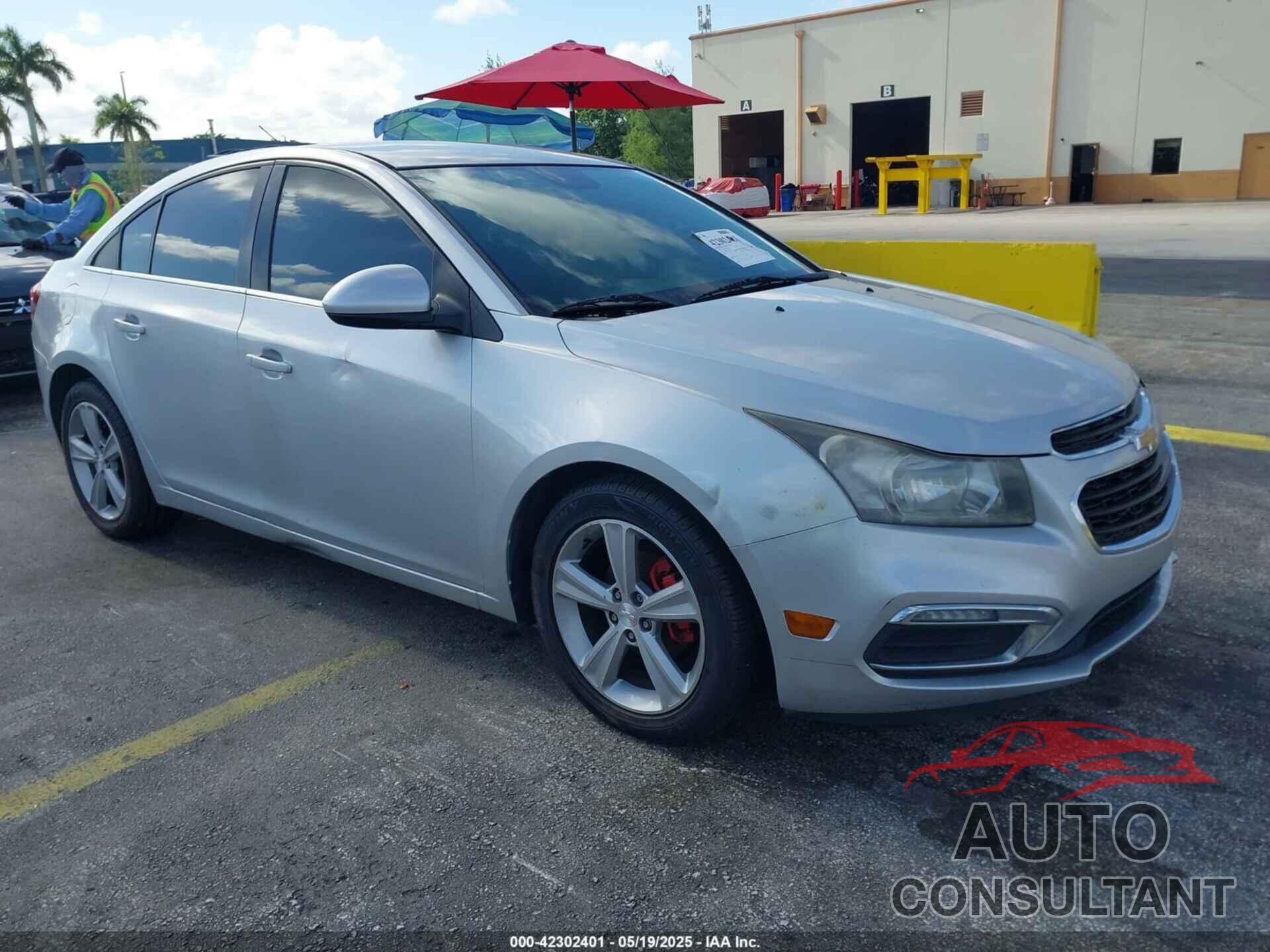 CHEVROLET CRUZE 2015 - 1G1PE5SB9F7147907