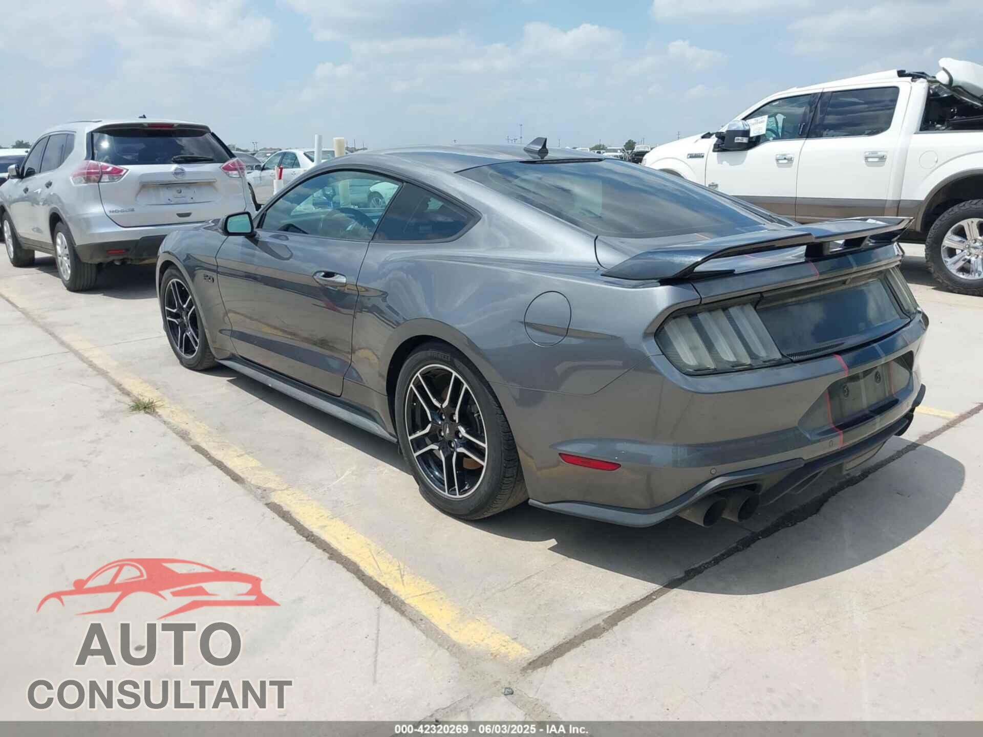 FORD MUSTANG 2021 - 1FA6P8CF5M5126714