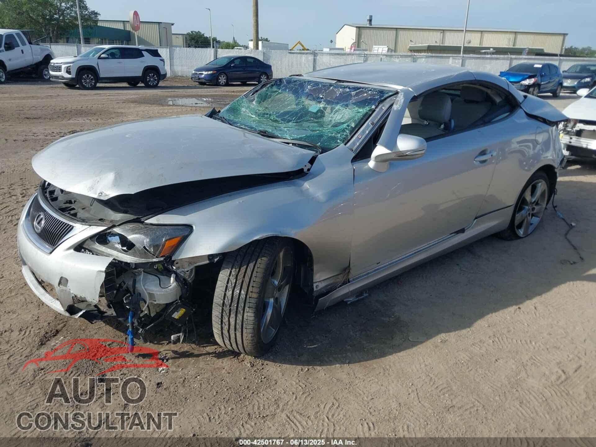 LEXUS IS 250C 2011 - JTHFF2C21B2516455