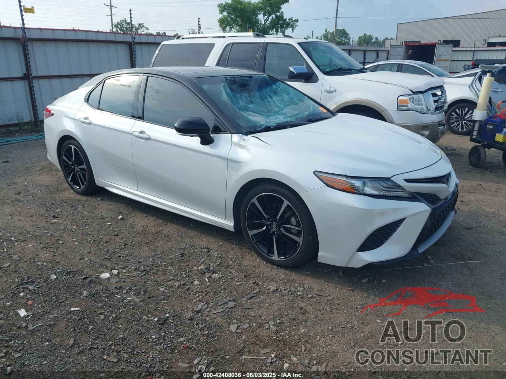 TOYOTA CAMRY 2018 - 4T1BZ1HK8JU010999