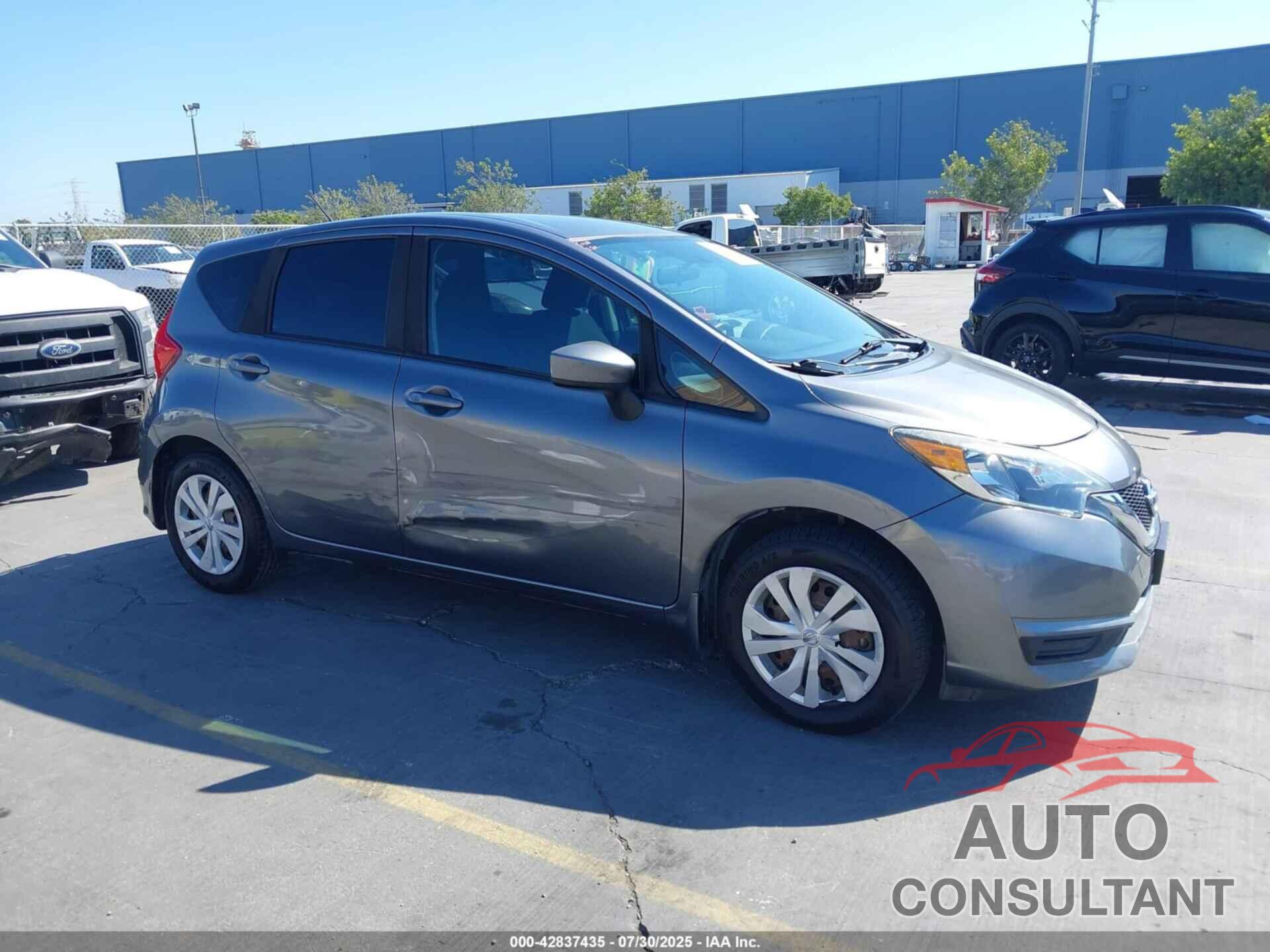 NISSAN VERSA NOTE 2018 - 3N1CE2CP8JL371790