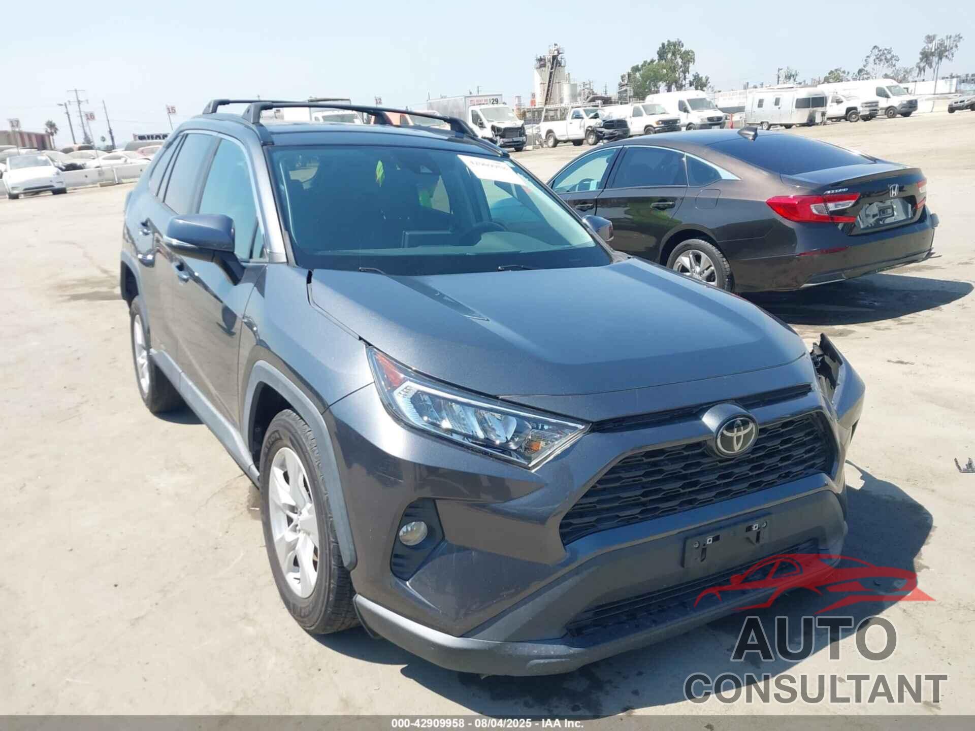 TOYOTA RAV4 2021 - 2T3W1RFV0MC089571
