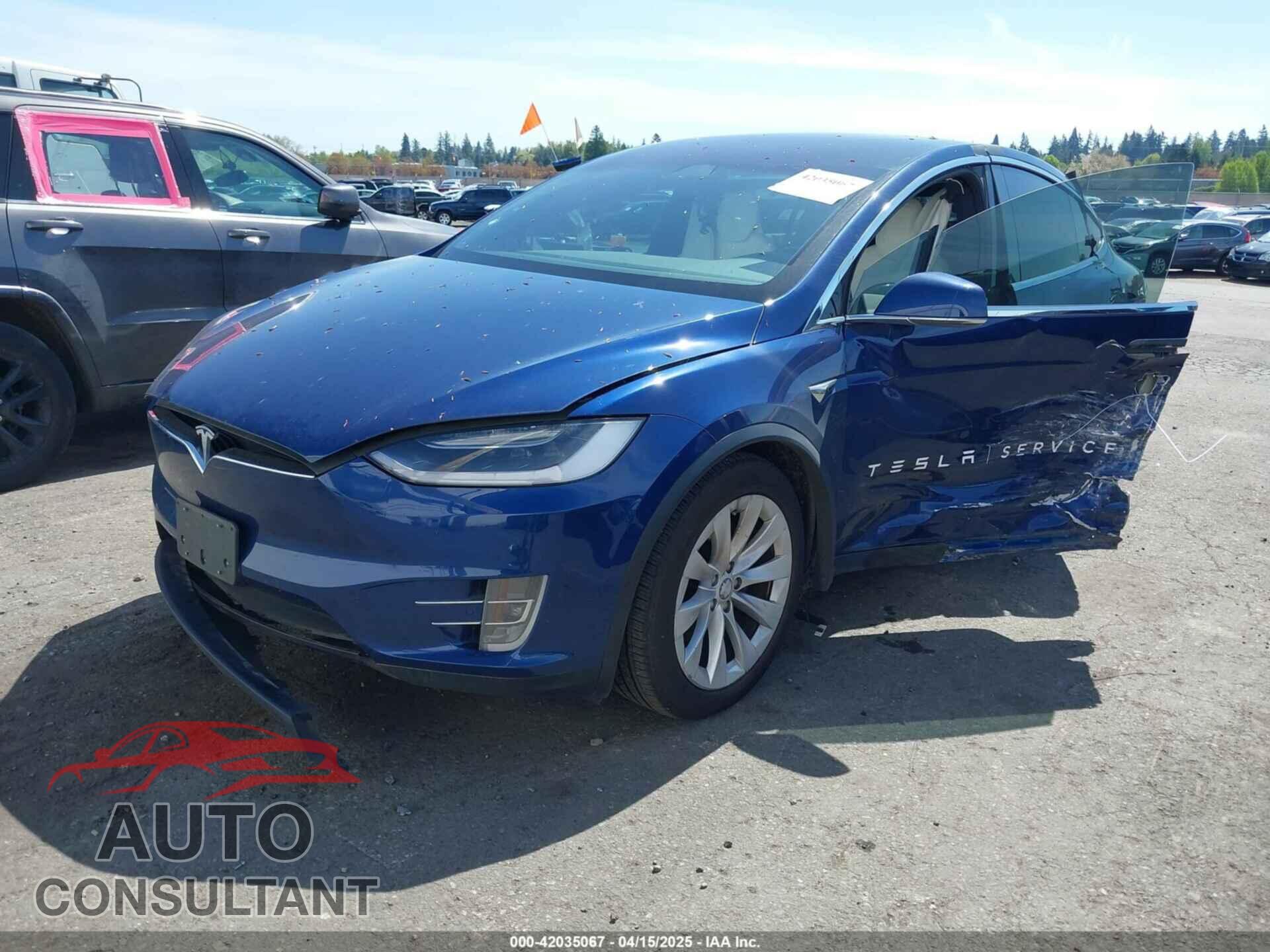 TESLA MODEL X 2017 - 5YJXCDE23HF077126
