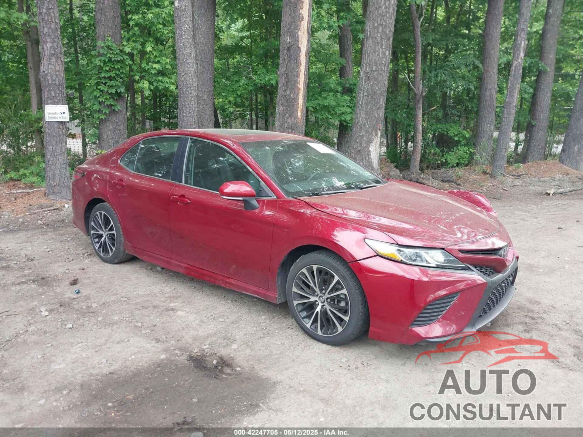 TOYOTA CAMRY 2018 - 4T1B11HK6JU564954