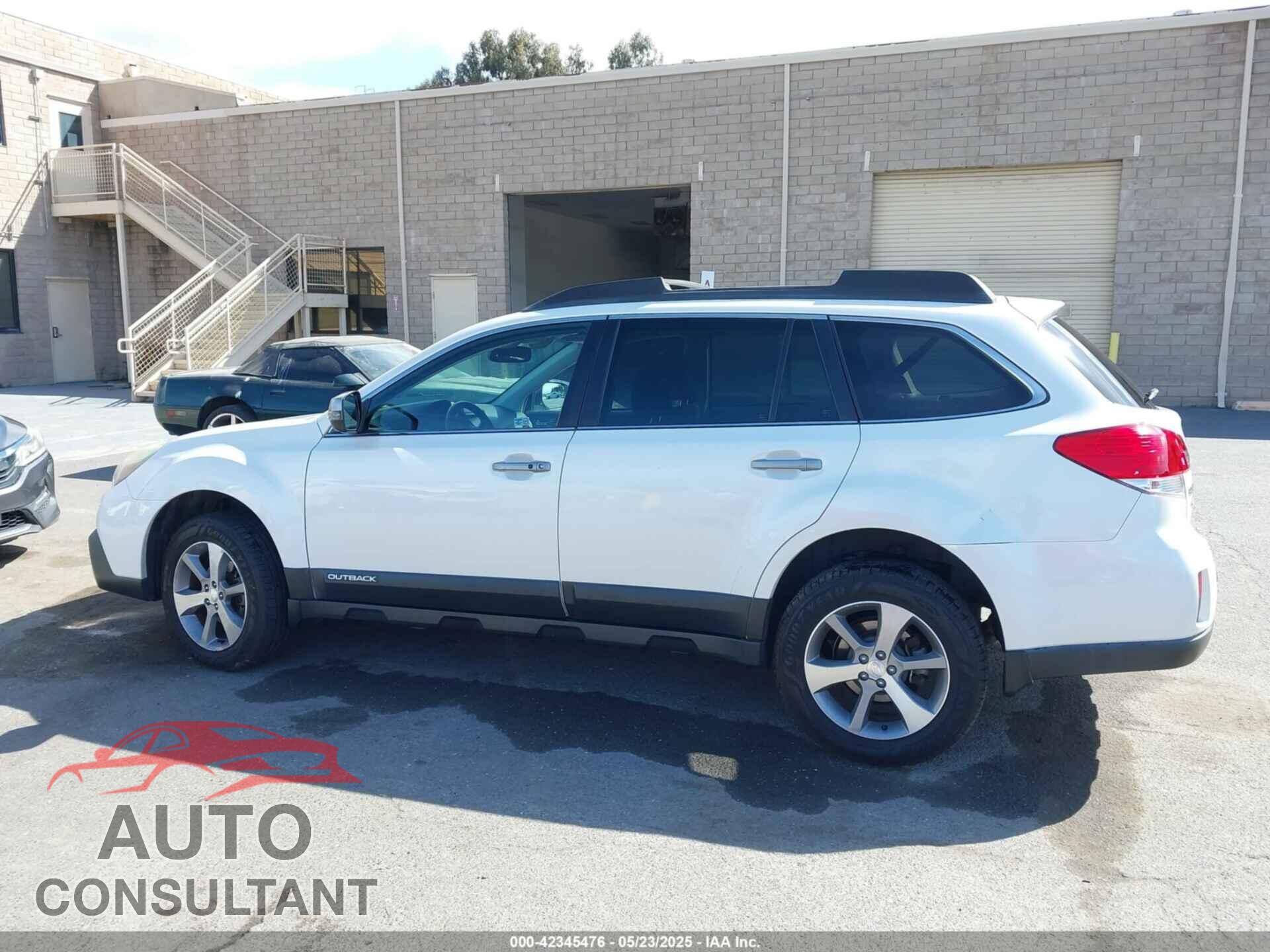 SUBARU OUTBACK 2014 - 4S4BRBPC3E3303219