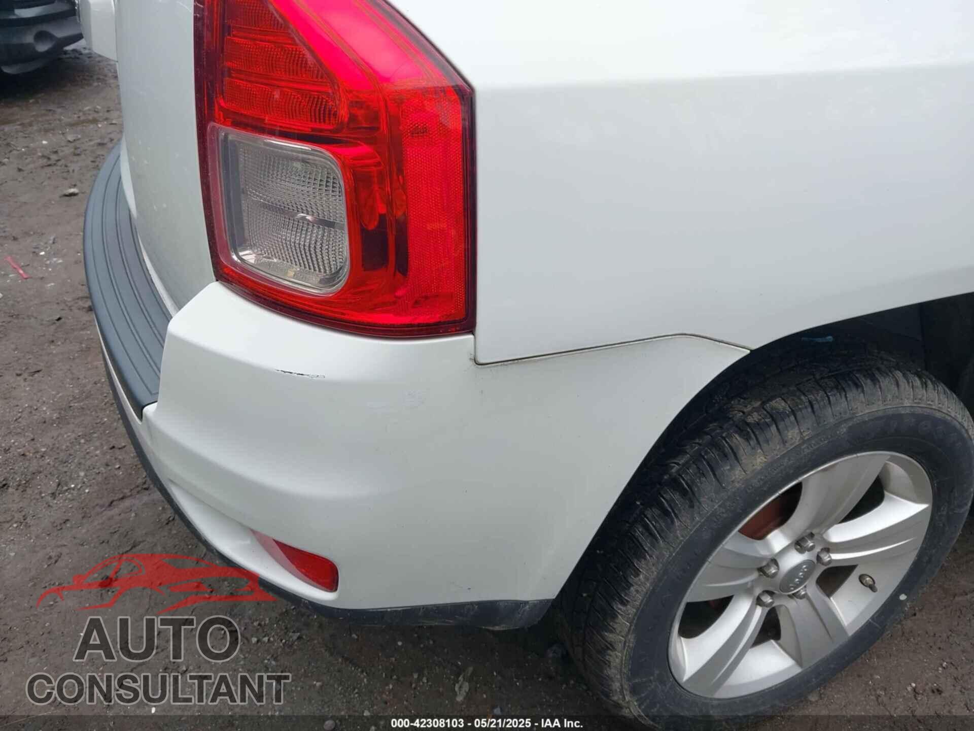 JEEP COMPASS 2011 - 1J4NT1FB4BD245580