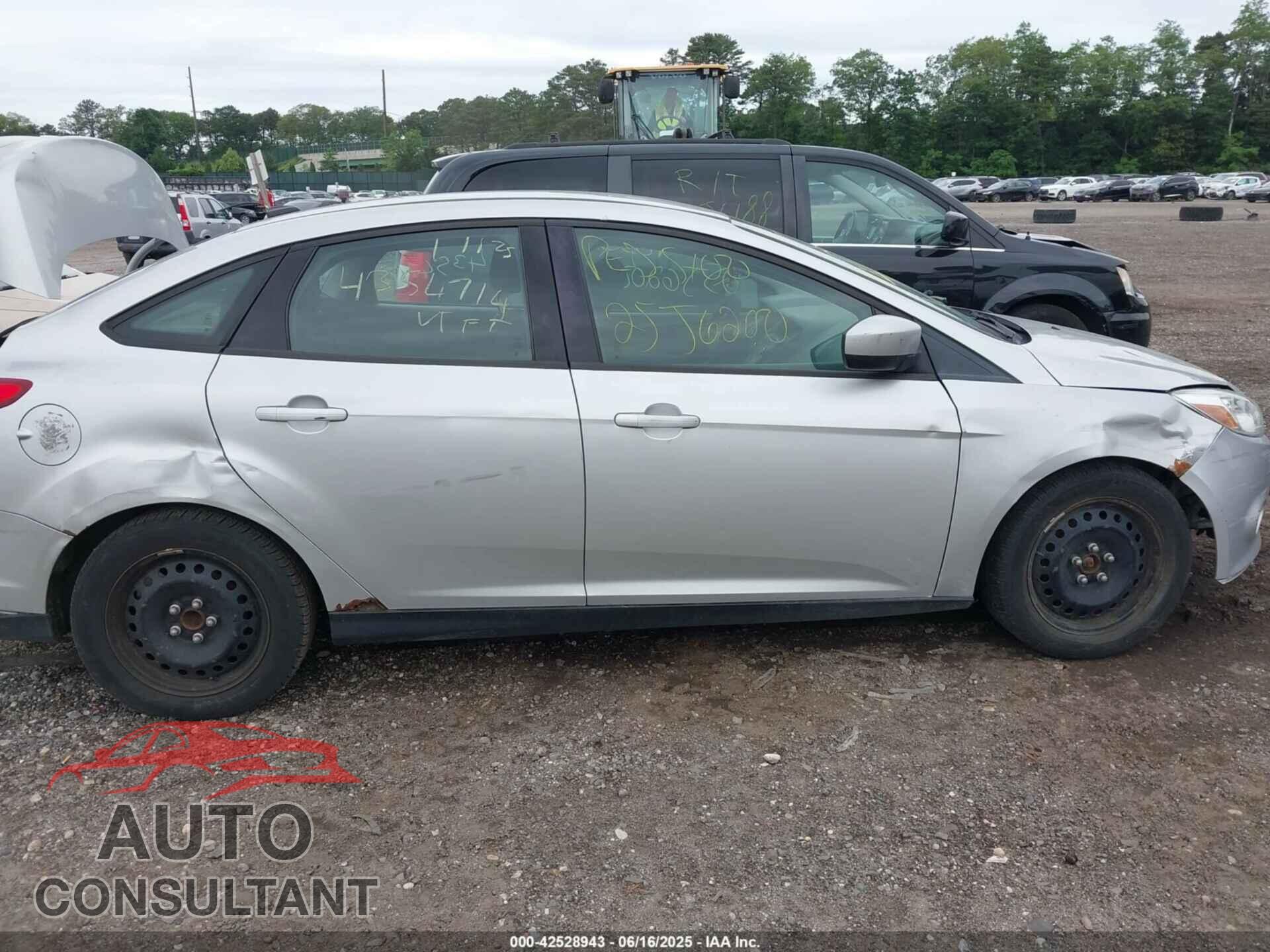 FORD FOCUS 2012 - 1FAHP3F29CL353872