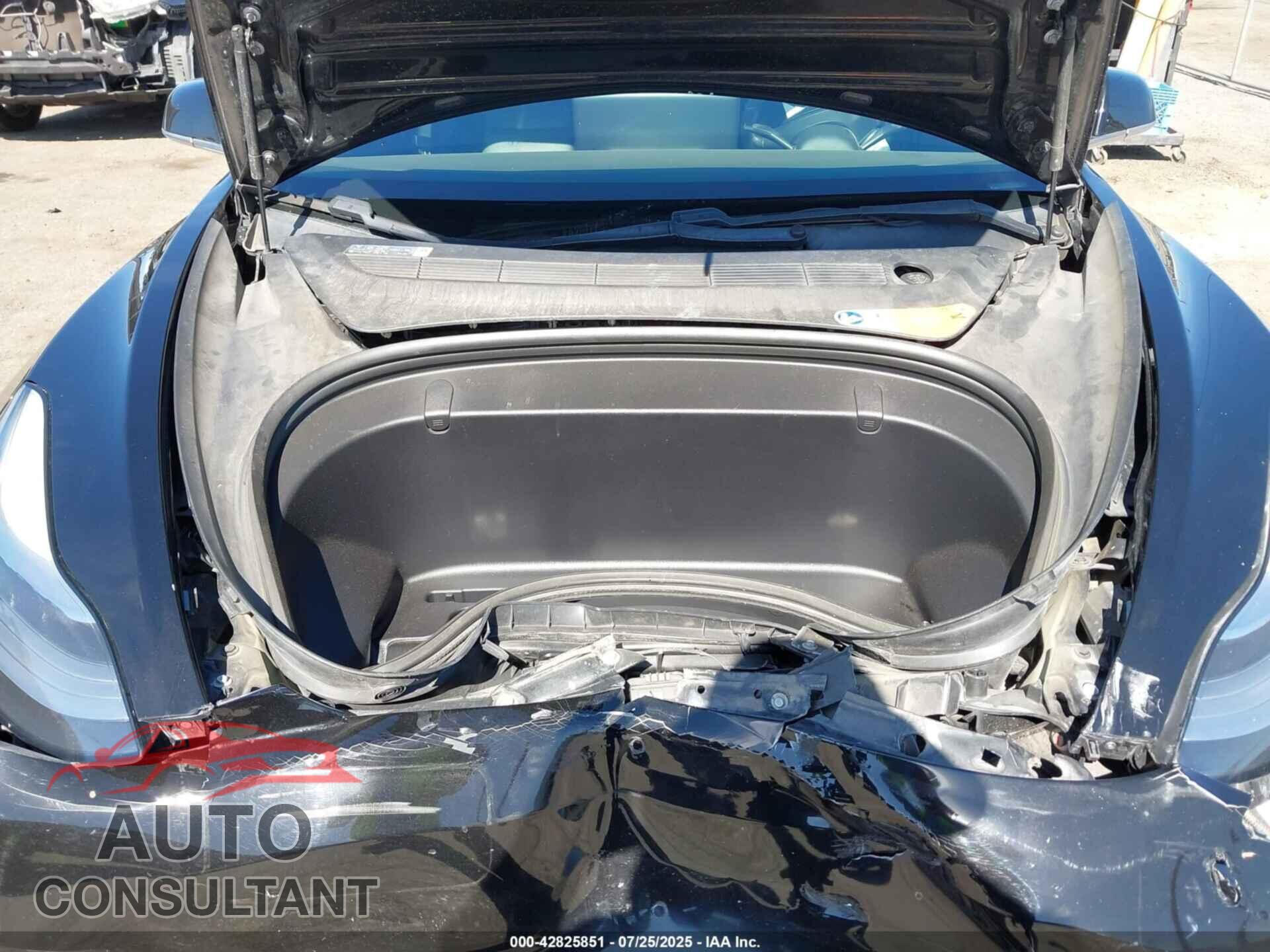 TESLA MODEL 3 2018 - 5YJ3E1EA1JF013882