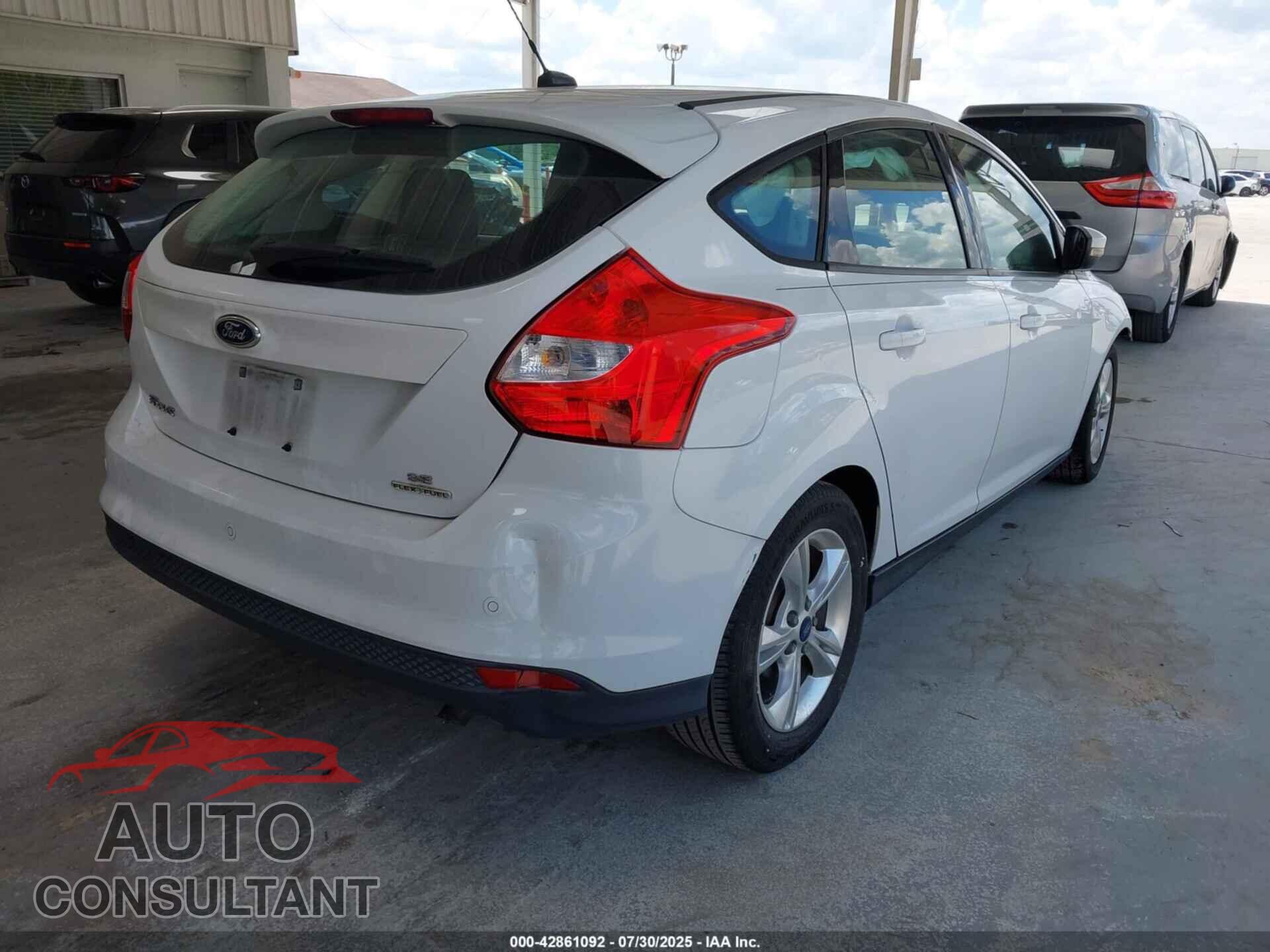FORD FOCUS 2014 - 1FADP3K22EL360007