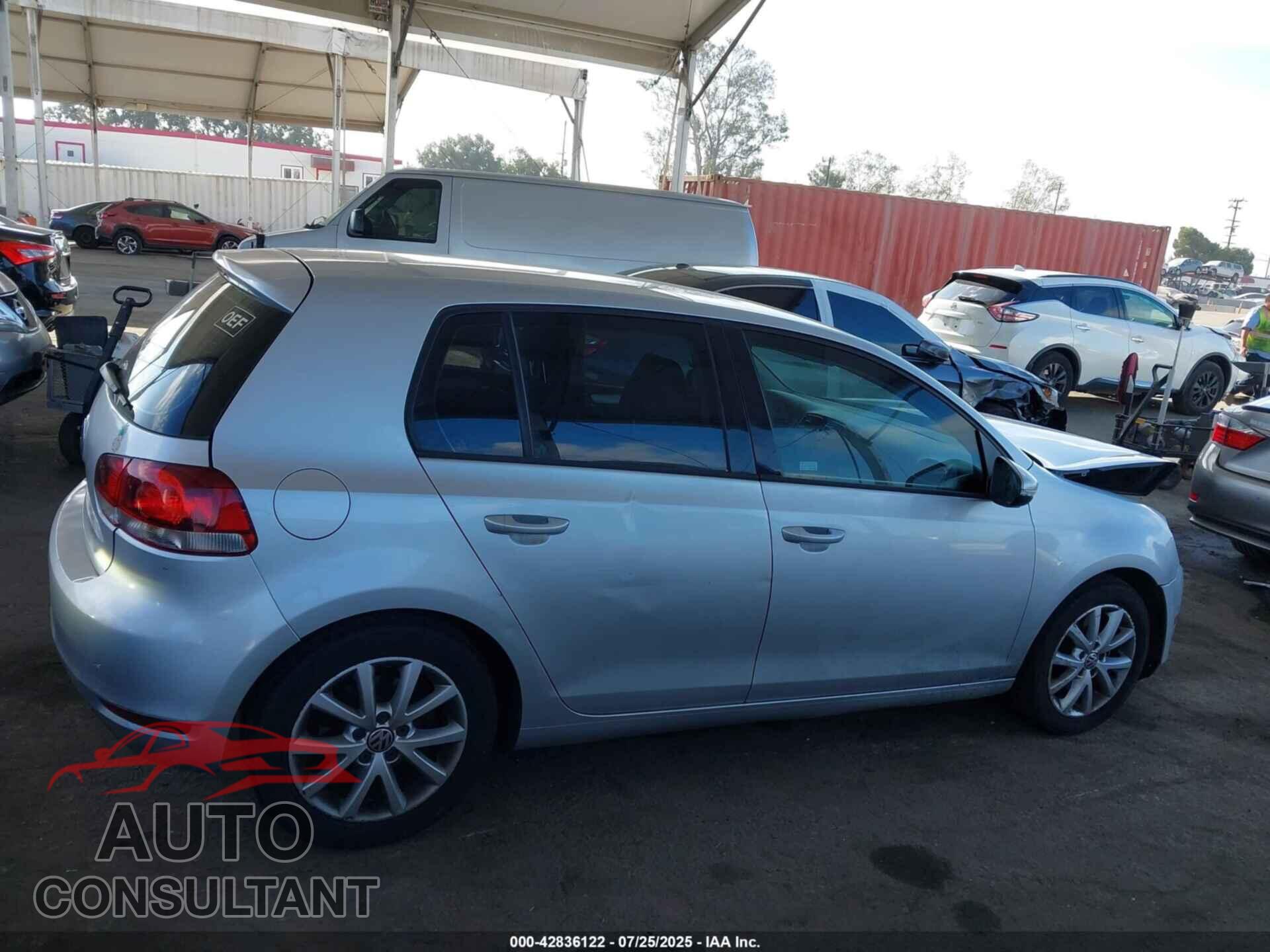 VOLKSWAGEN GOLF 2011 - WVWDB7AJ7BW294573