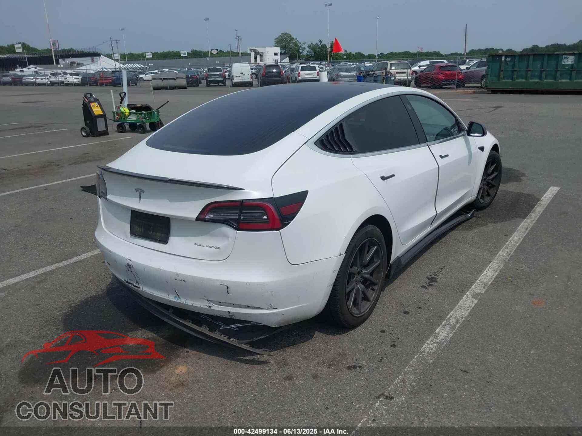 TESLA MODEL 3 2019 - 5YJ3E1EB2KF452003