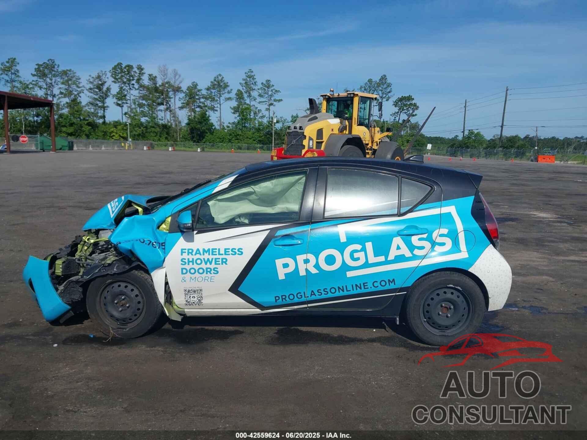 TOYOTA PRIUS C 2016 - JTDKDTB37G1135616