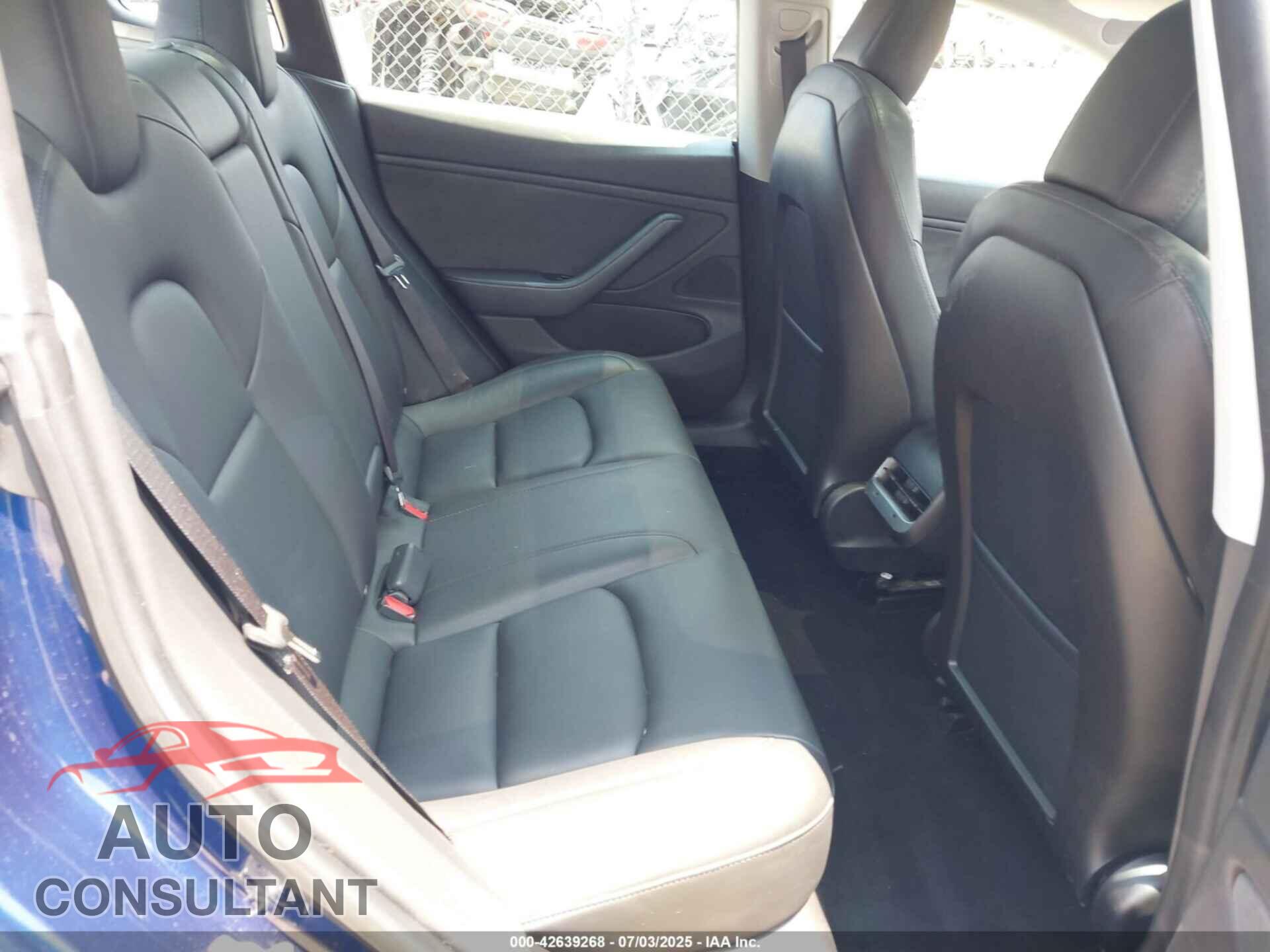 TESLA MODEL 3 2019 - 5YJ3E1EB2KF194243