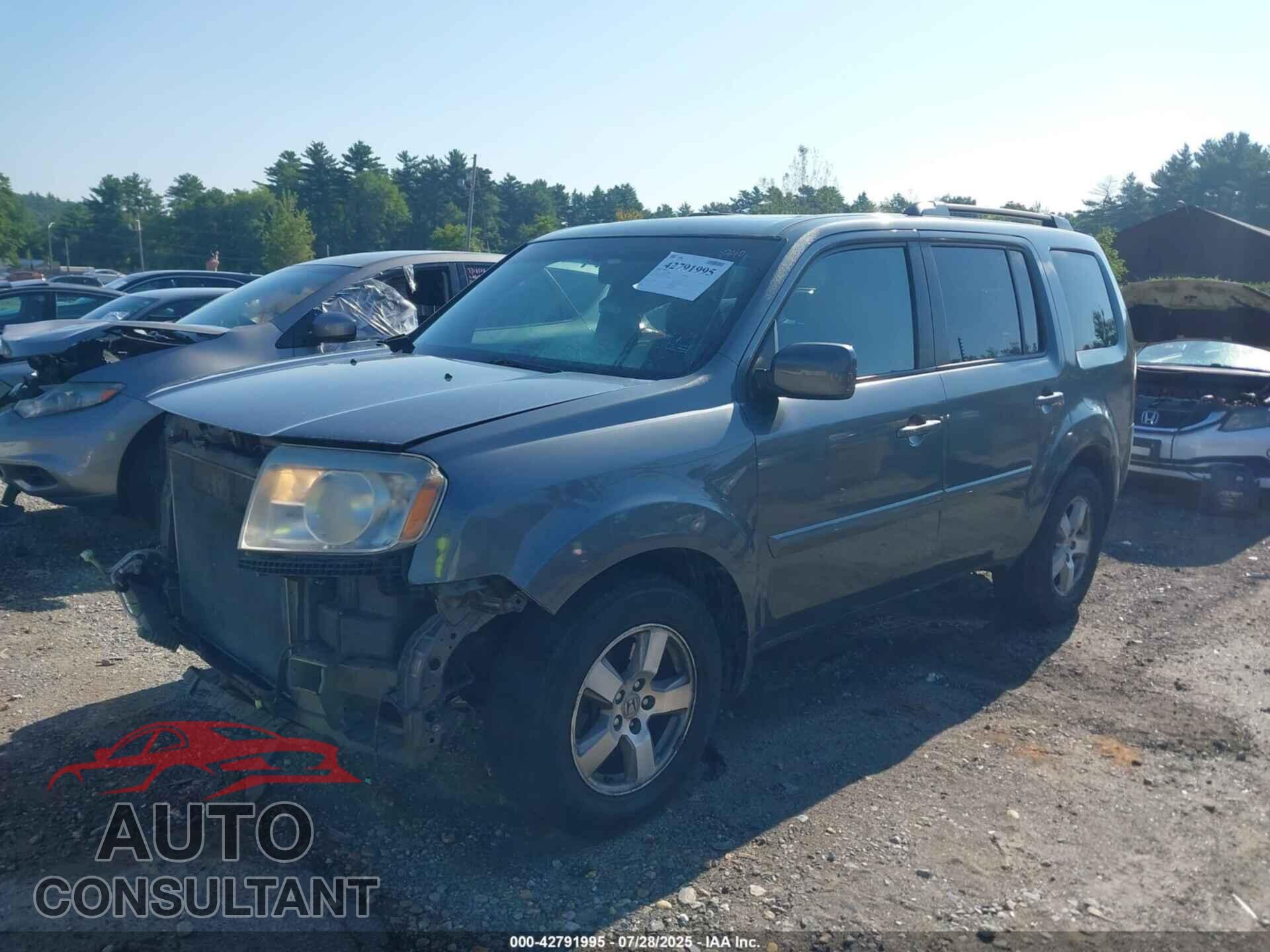 HONDA PILOT 2011 - 5FNYF4H57BB024583
