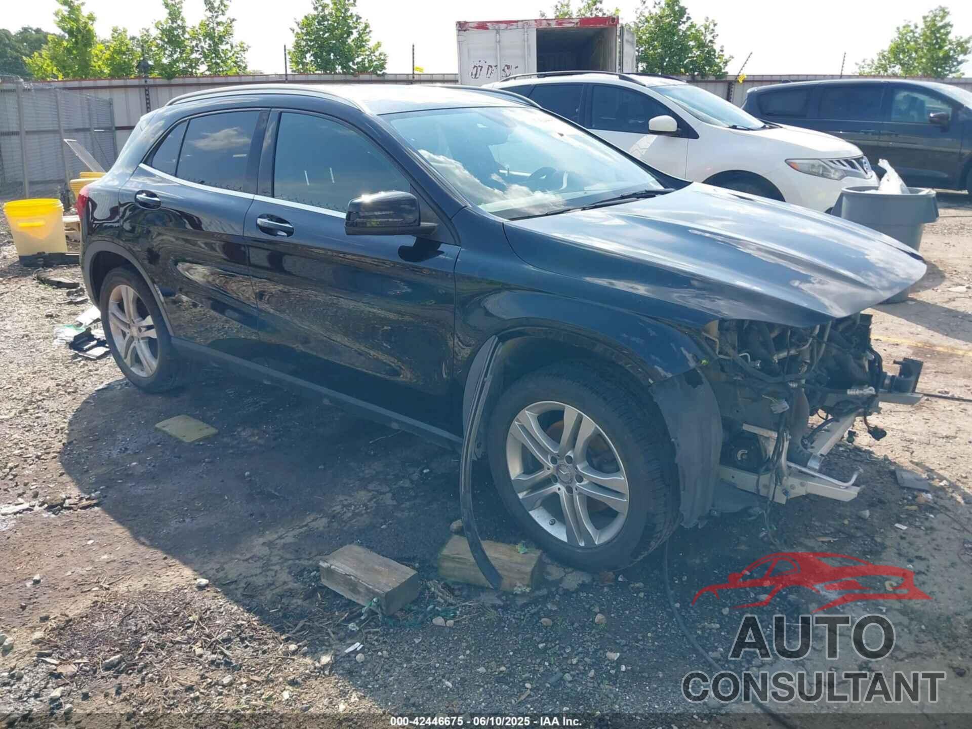 MERCEDES-BENZ GLA 250 2015 - WDCTG4EB6FJ120621