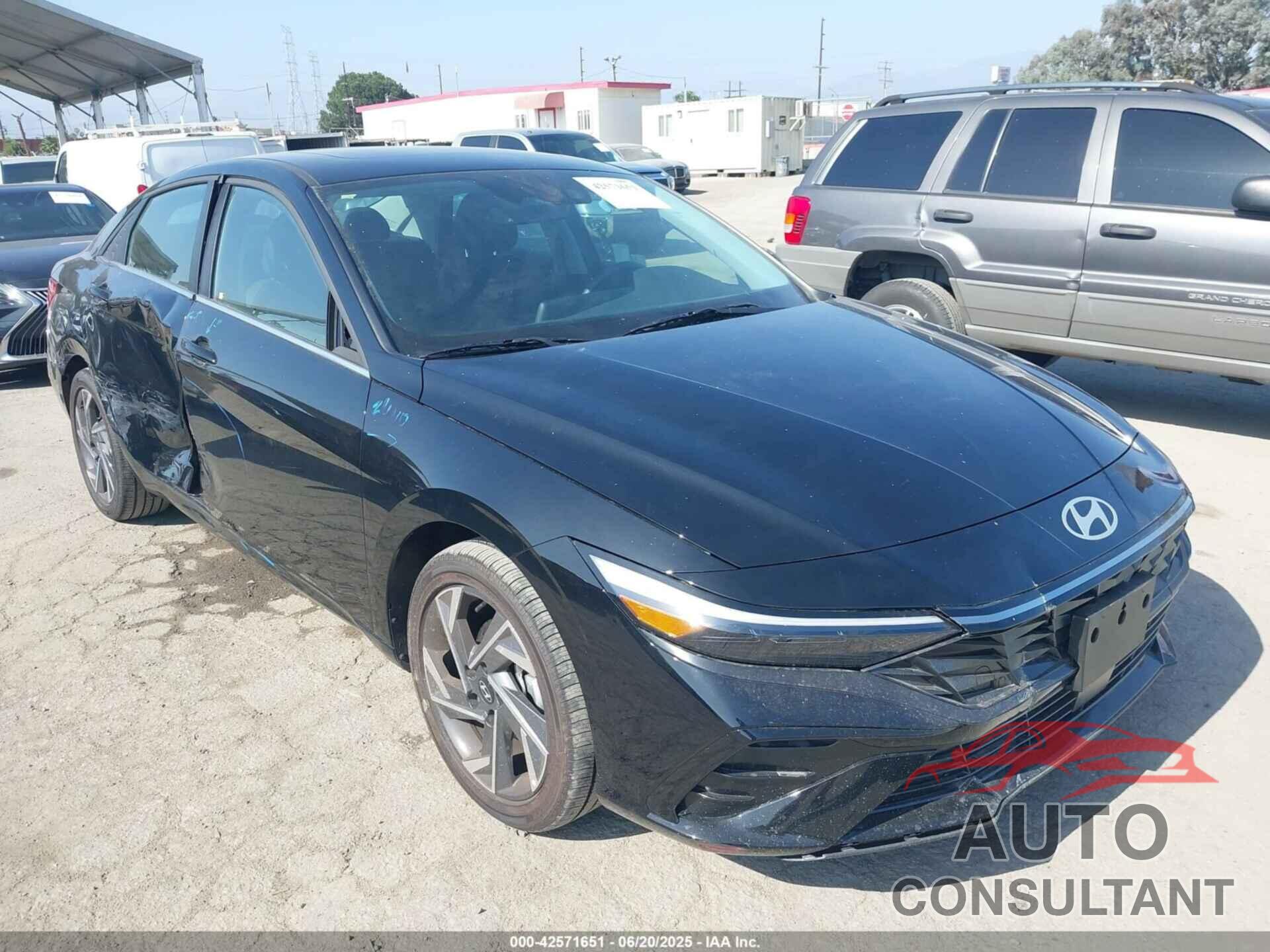 HYUNDAI ELANTRA 2025 - KMHLP4DG8SU957474