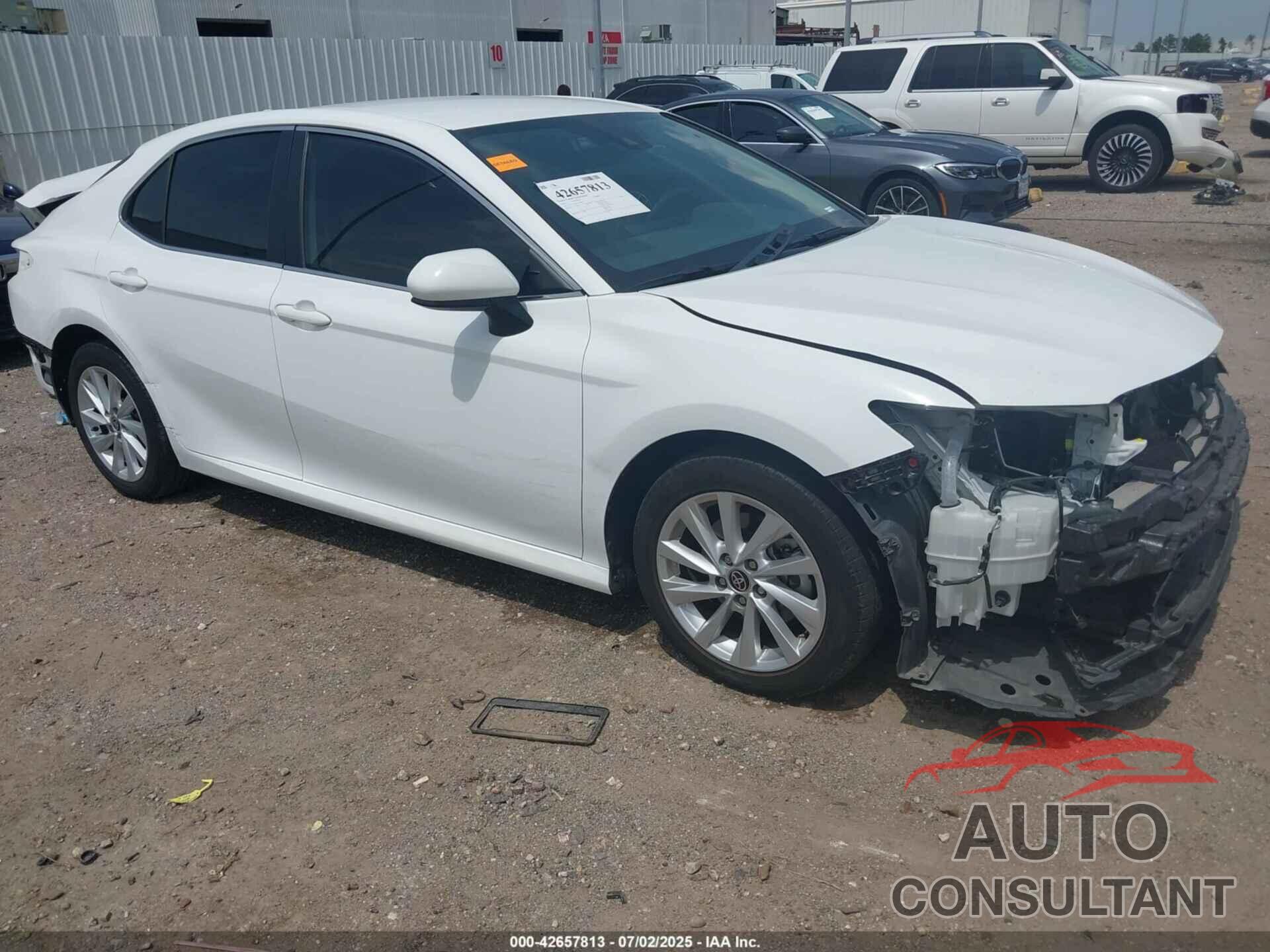 TOYOTA CAMRY 2023 - 4T1C11AK4PU740987