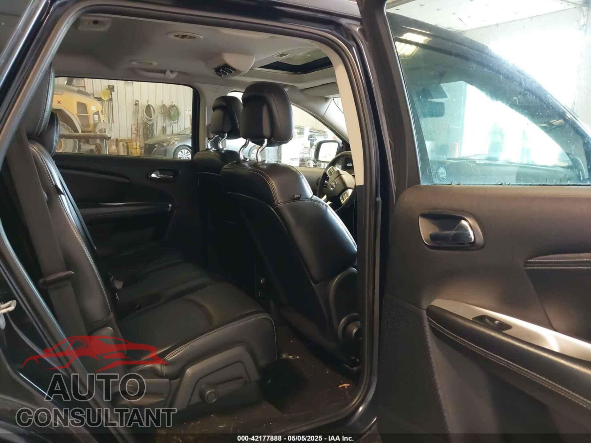 DODGE JOURNEY 2011 - 3D4PH6FG4BT550924
