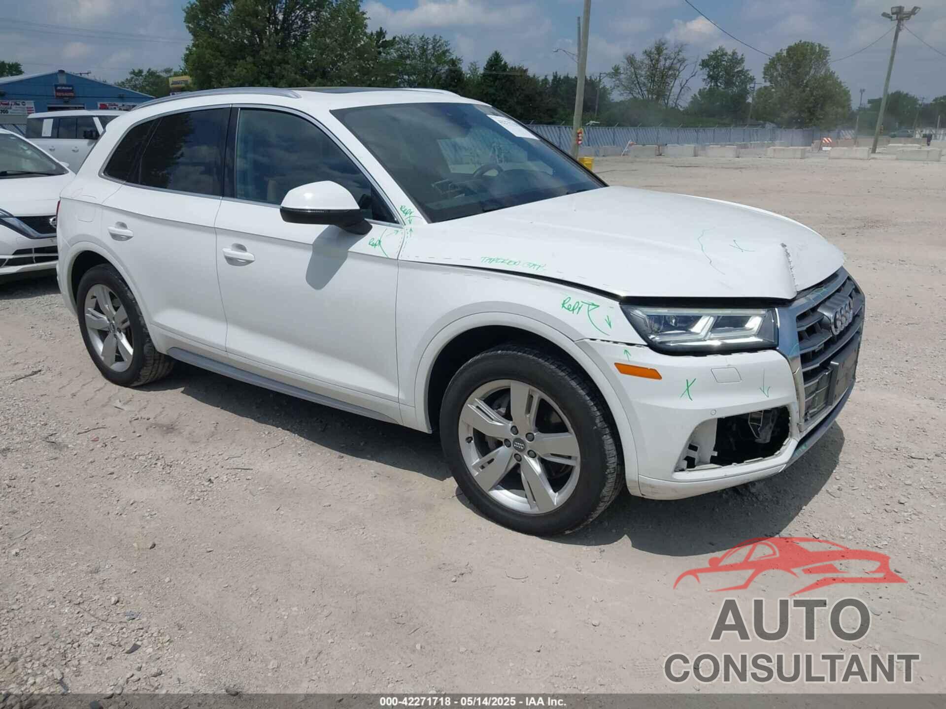 AUDI Q5 2018 - WA1BNAFY7J2037463