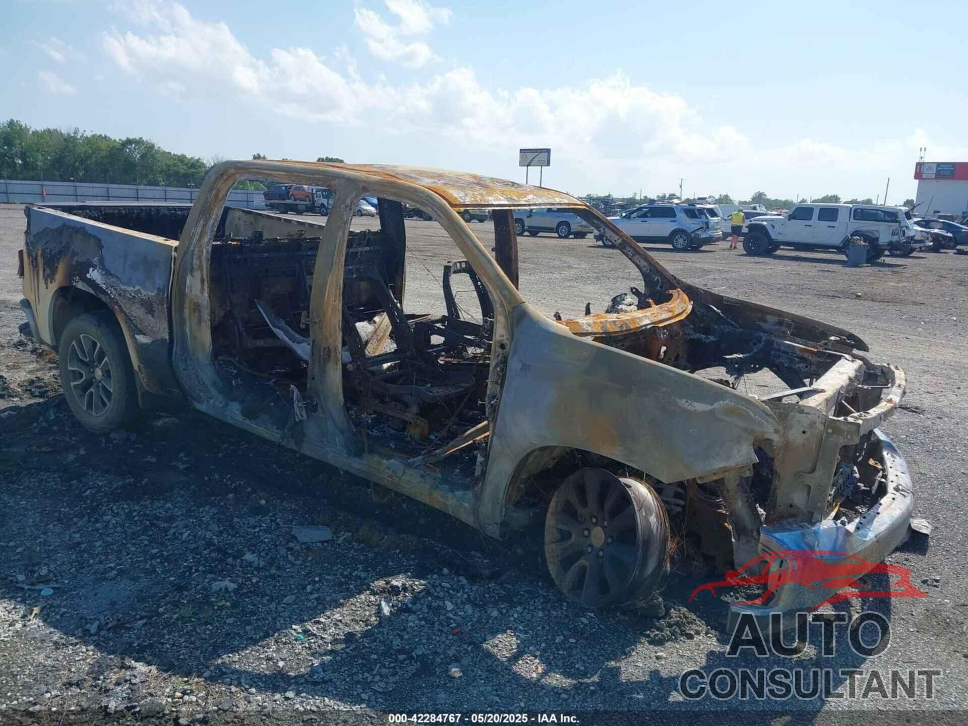 CHEVROLET SILVERADO 1500 2021 - 3GCUYDED9MG172722