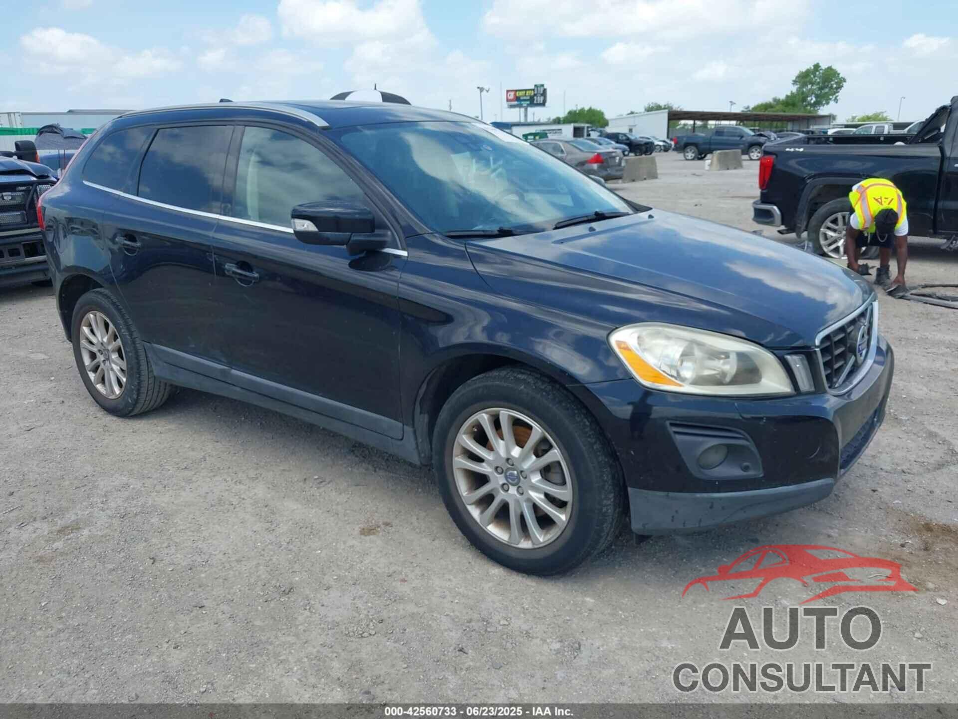 VOLVO XC60 2010 - YV4992DZ4A2084926