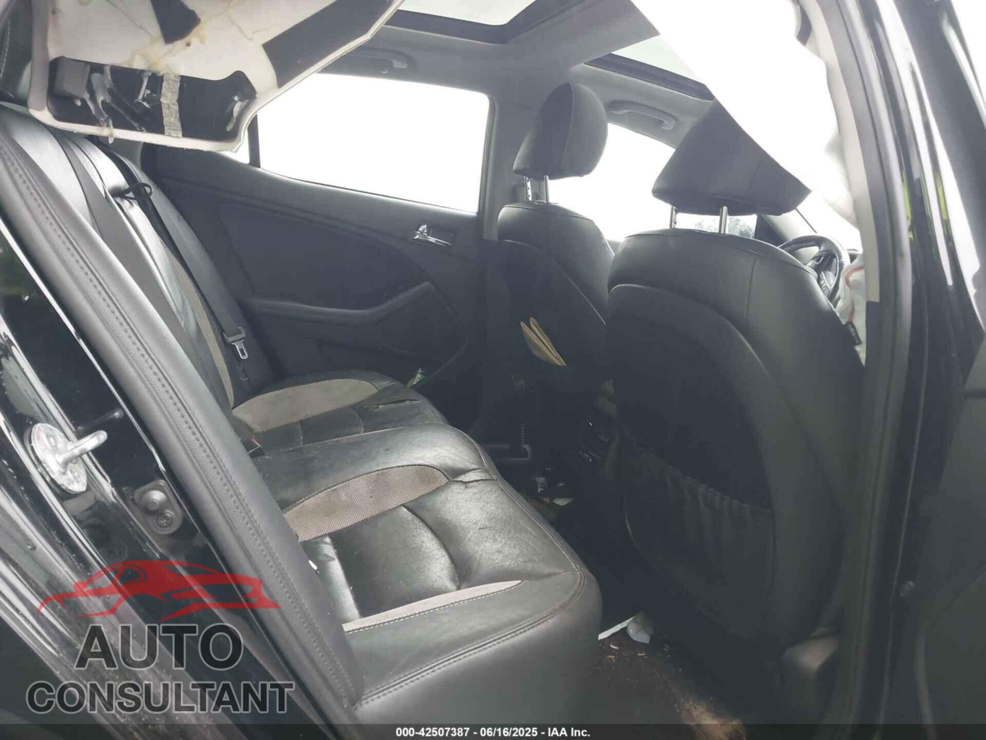 KIA OPTIMA 2013 - 5XXGR4A65DG148356