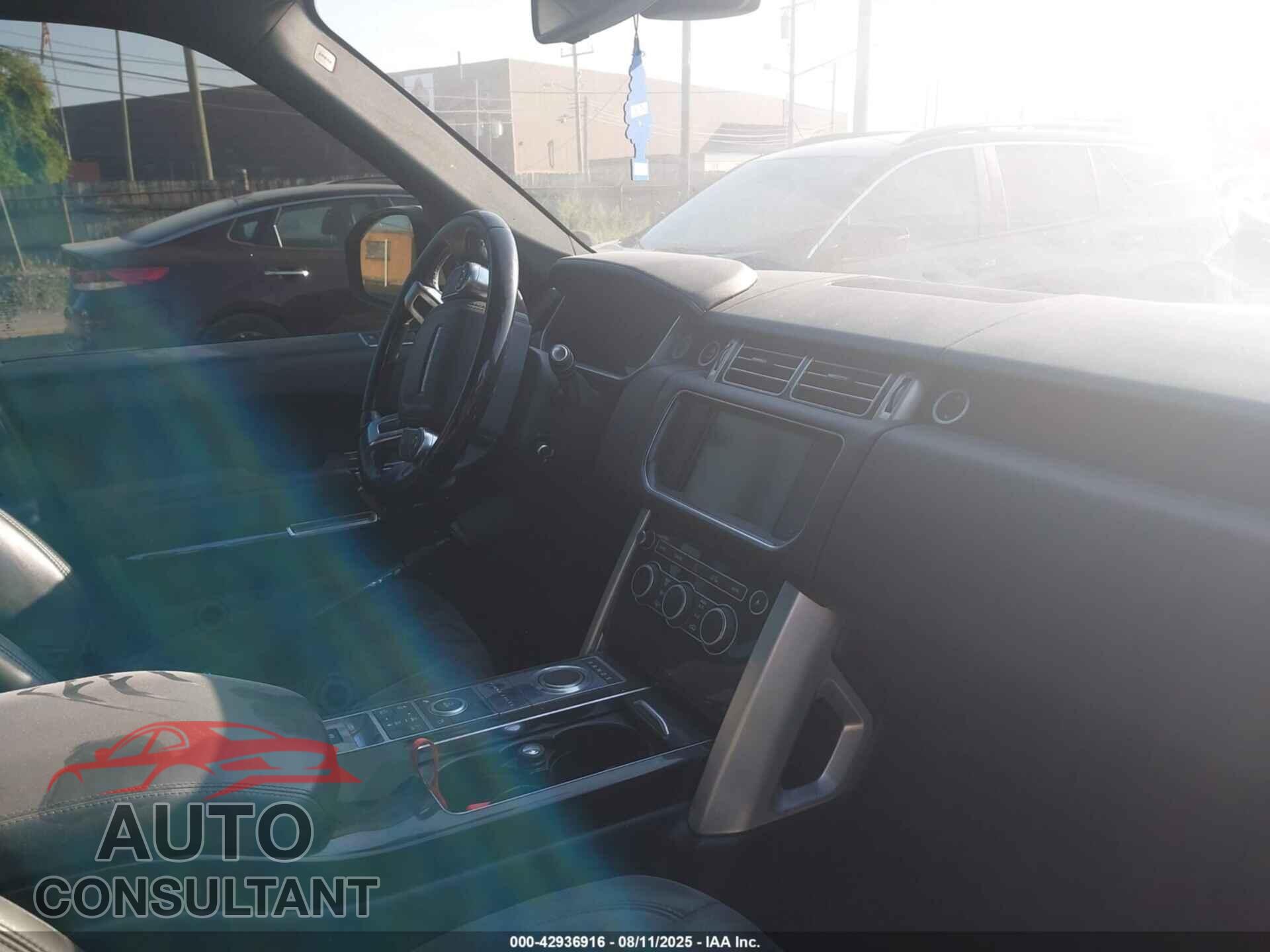 LAND ROVER RANGE ROVER 2016 - SALGS2VFXGA261036