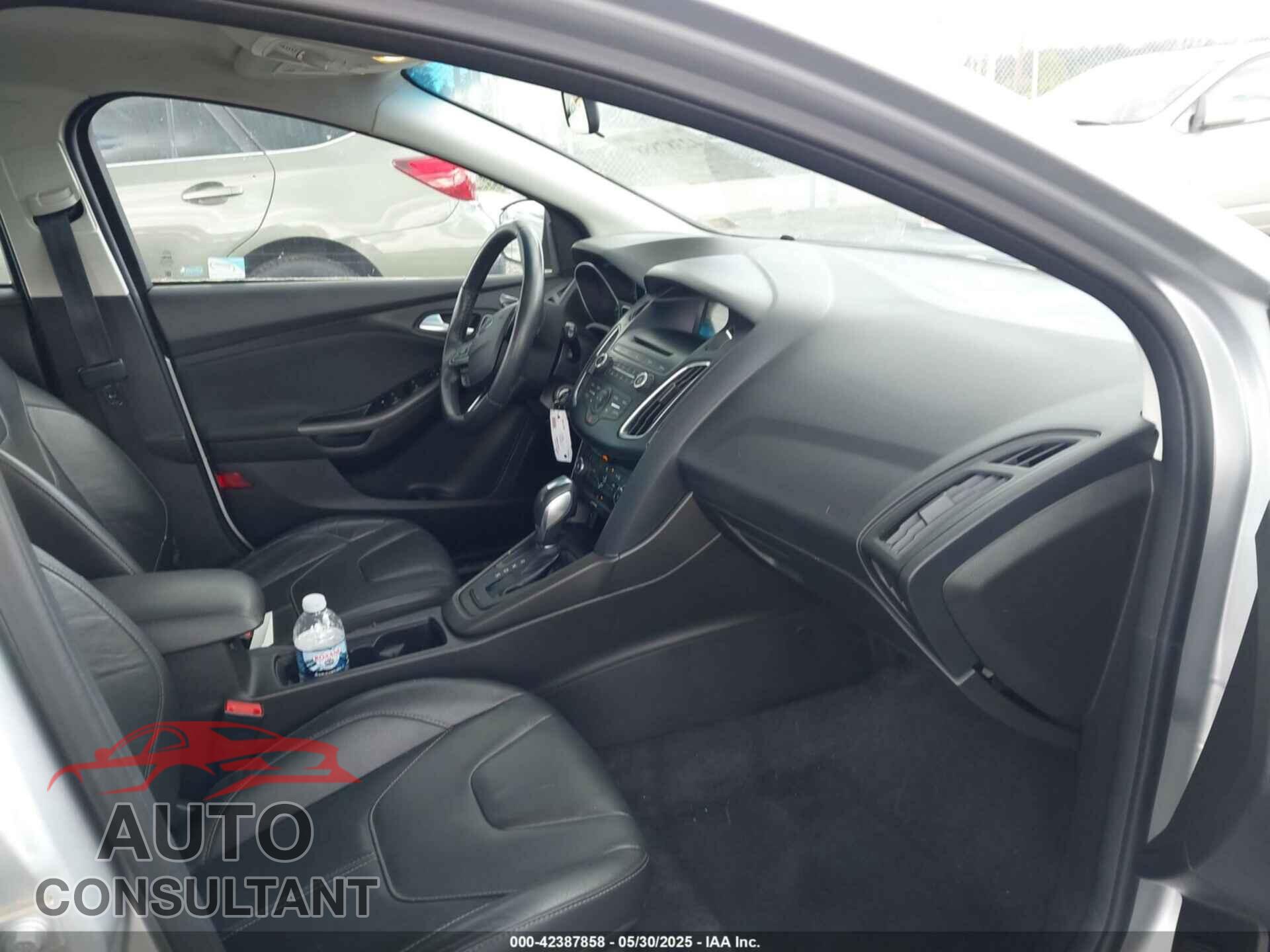 FORD FOCUS 2016 - 1FADP3K29GL210401