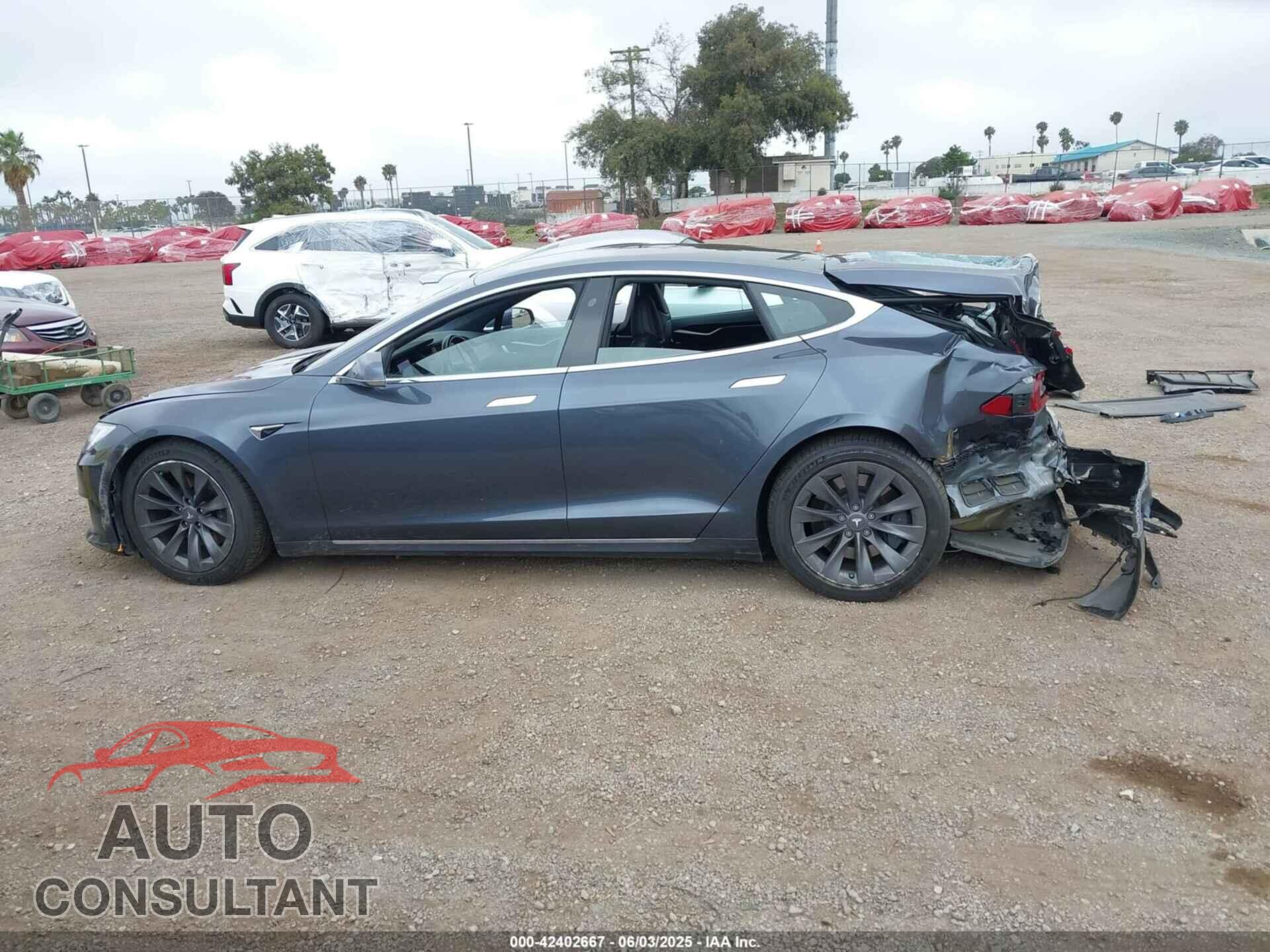 TESLA MODEL S 2020 - 5YJSA1E29LF363957
