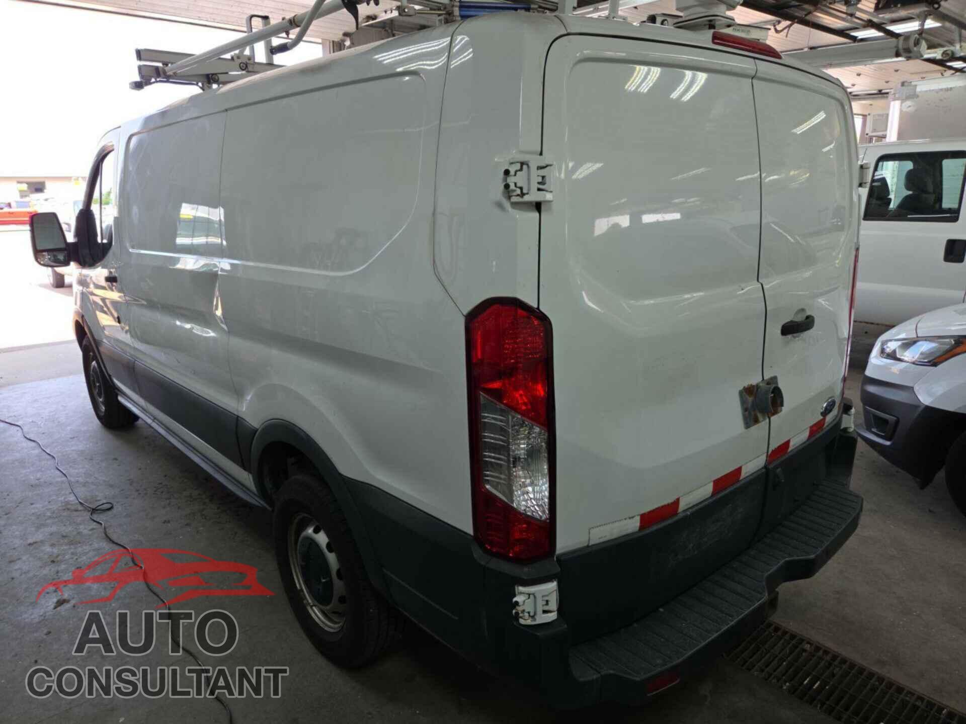 FORD TRANSIT 2015 - 1FTNR1ZM6FKA55184