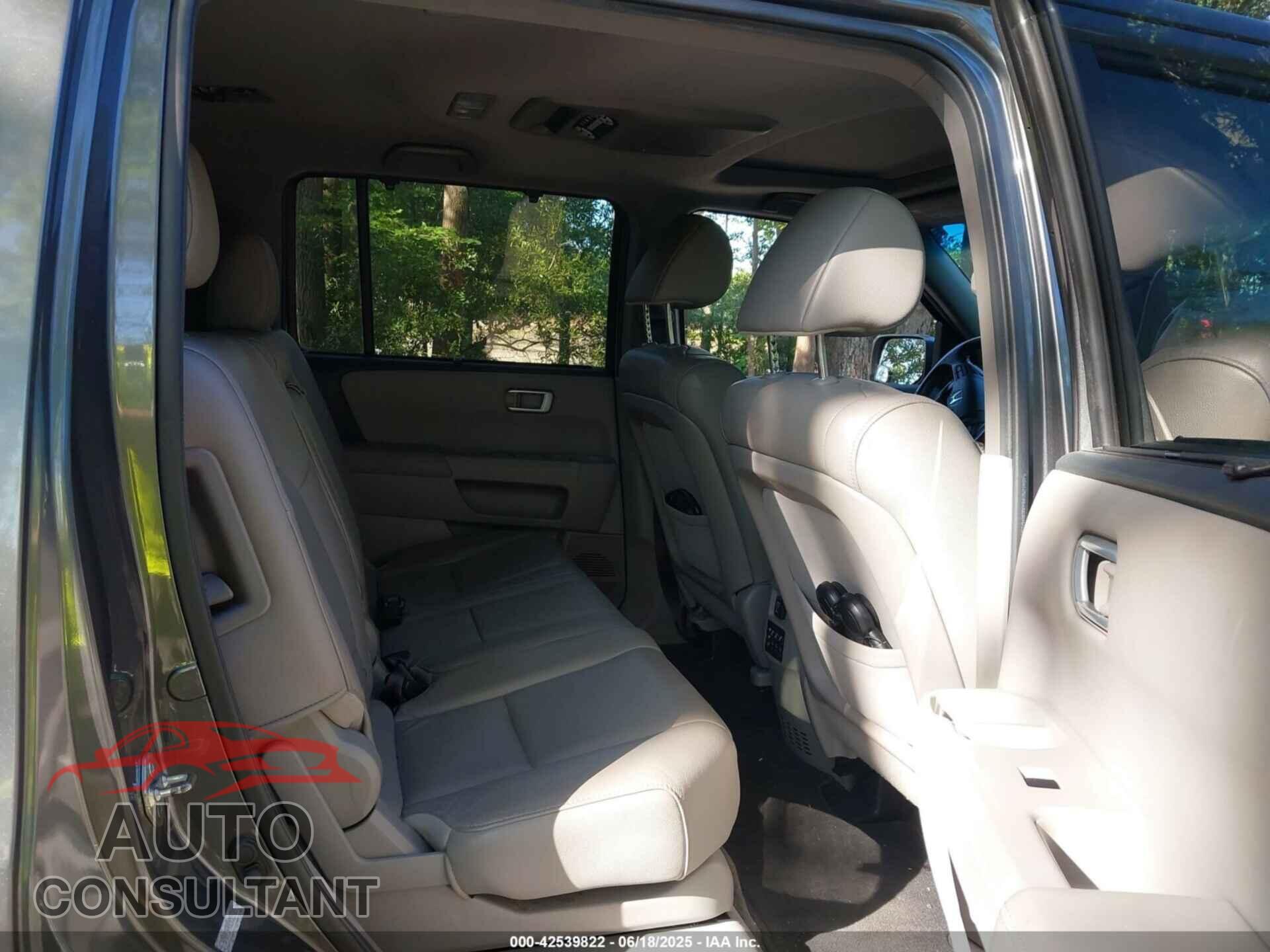 HONDA PILOT 2012 - 5FNYF3H93CB021825