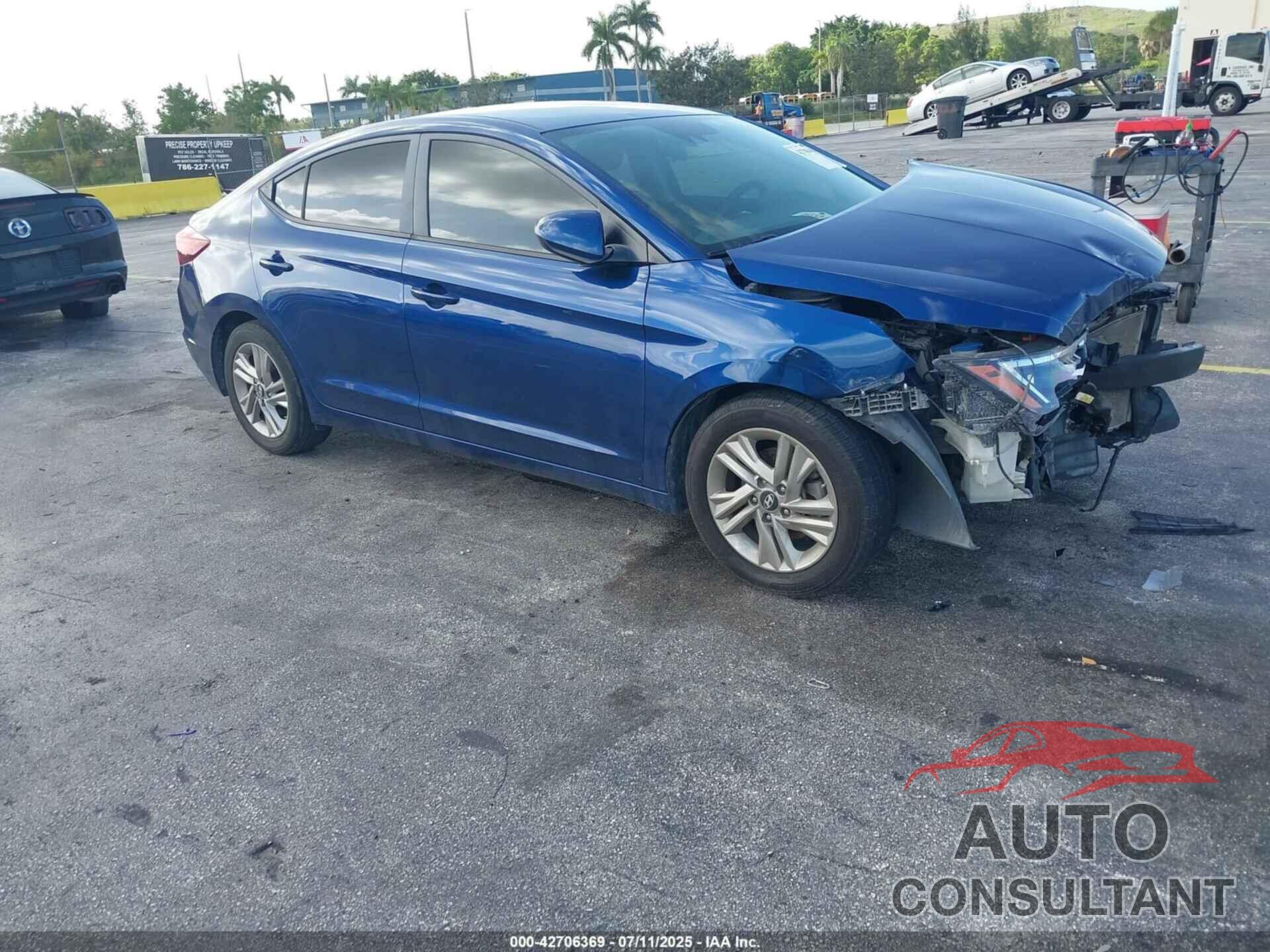 HYUNDAI ELANTRA 2019 - 5NPD84LF2KH441426