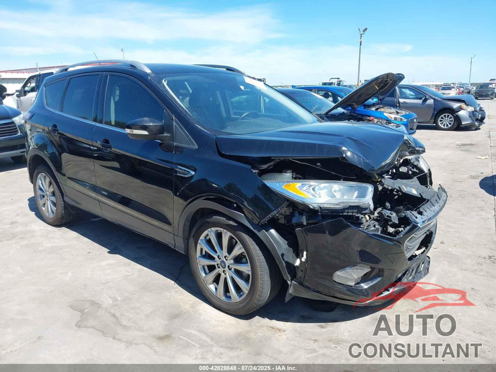 FORD ESCAPE 2017 - 1FMCU0J97HUE26024