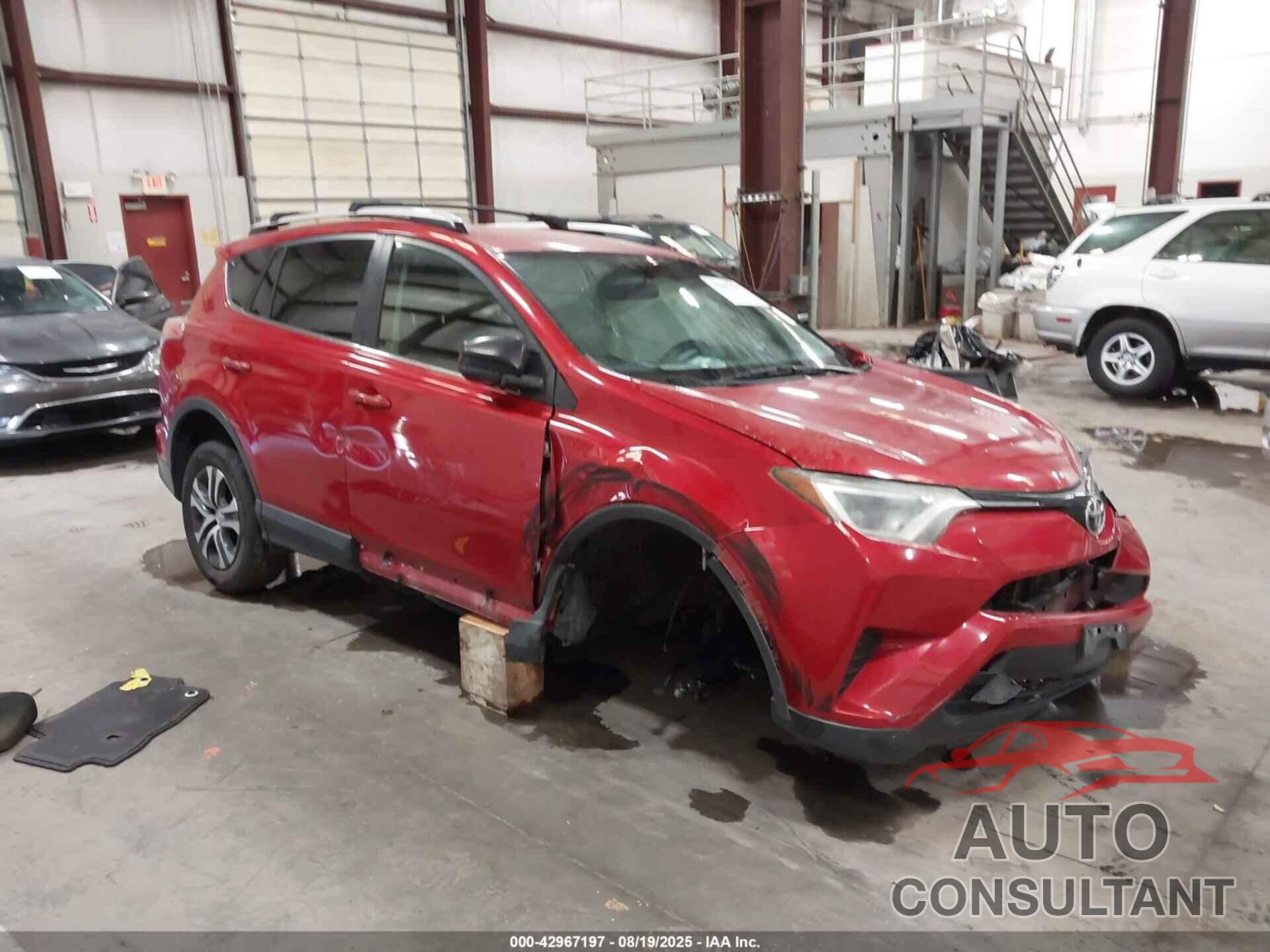 TOYOTA RAV4 2016 - JTMBFREV8GJ088333