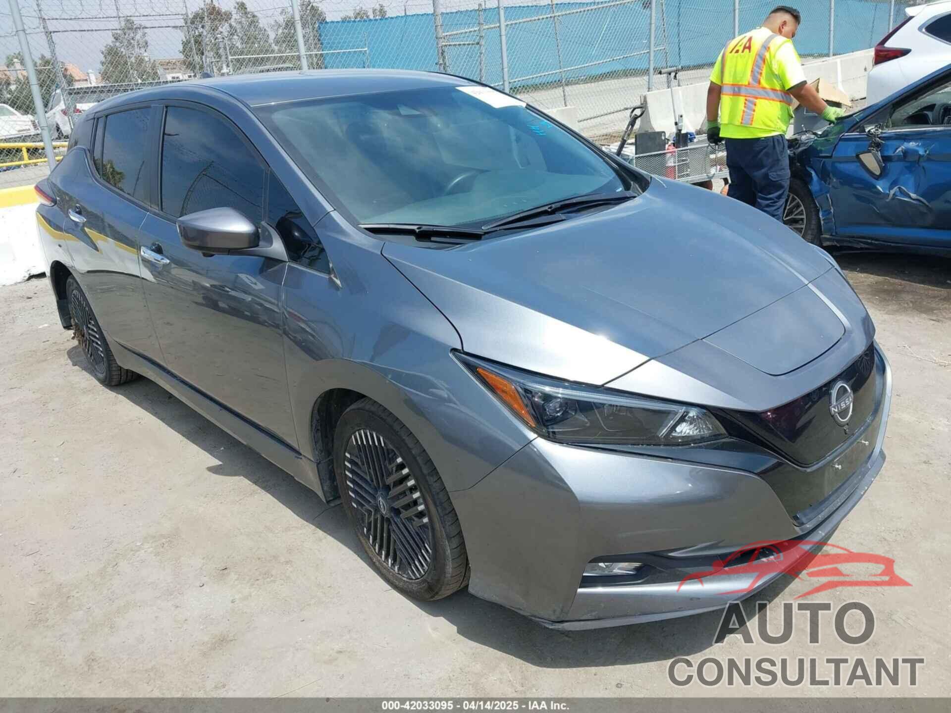 NISSAN LEAF 2024 - 1N4CZ1CV4RC551792
