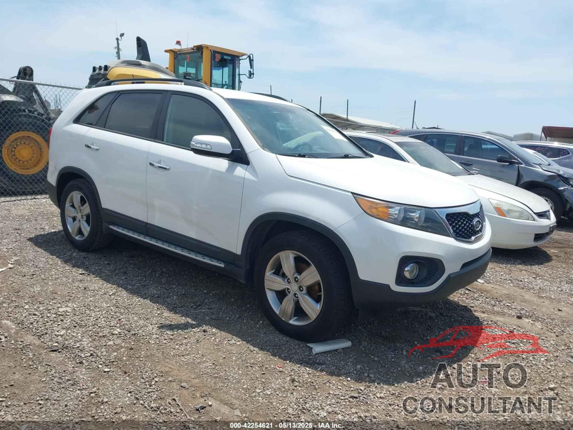 KIA SORENTO 2013 - 5XYKU3A62DG375423