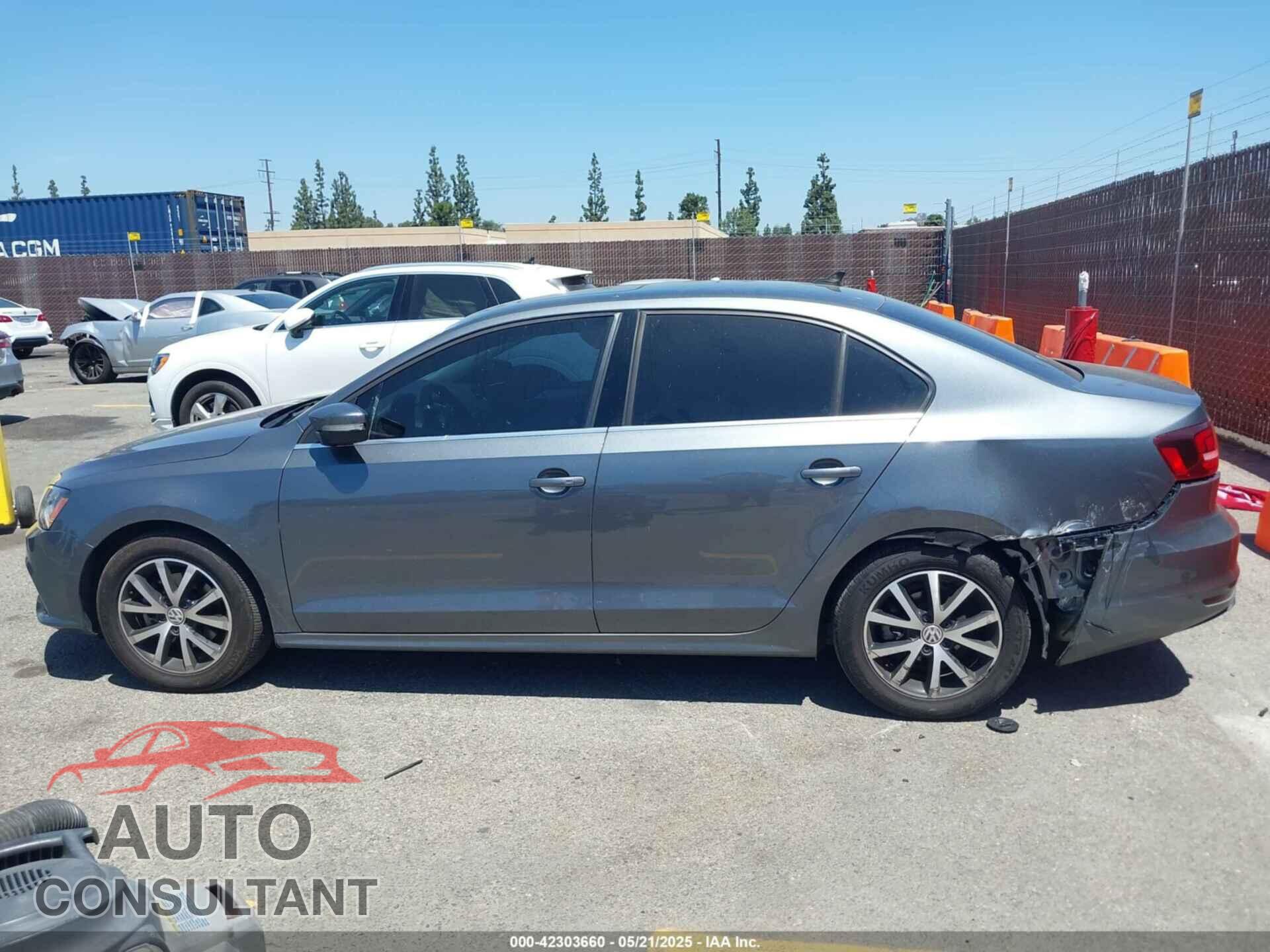 VOLKSWAGEN JETTA 2017 - 3VWDB7AJ4HM234742