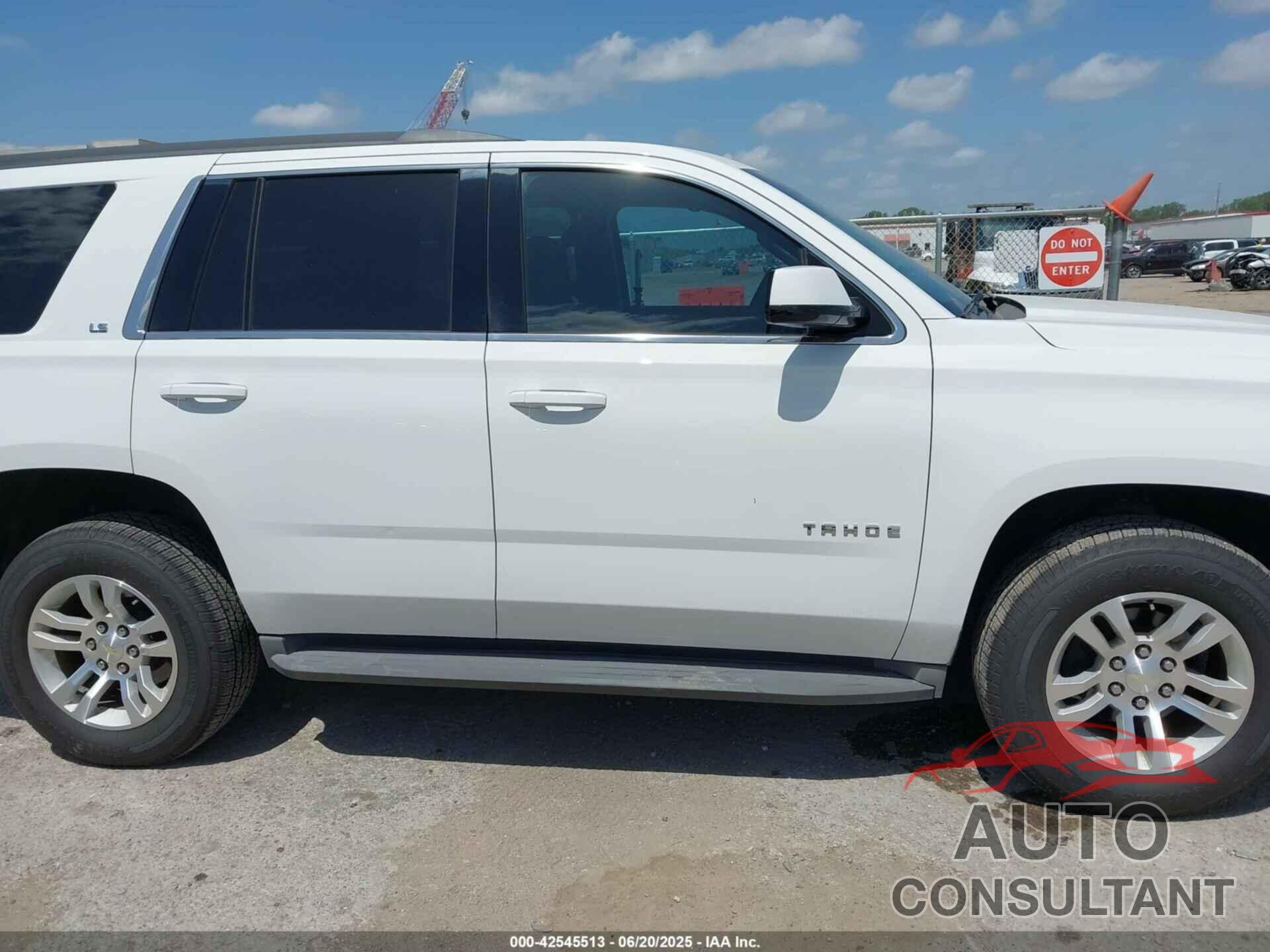 CHEVROLET TAHOE 2015 - 1GNSCAKC6FR239156