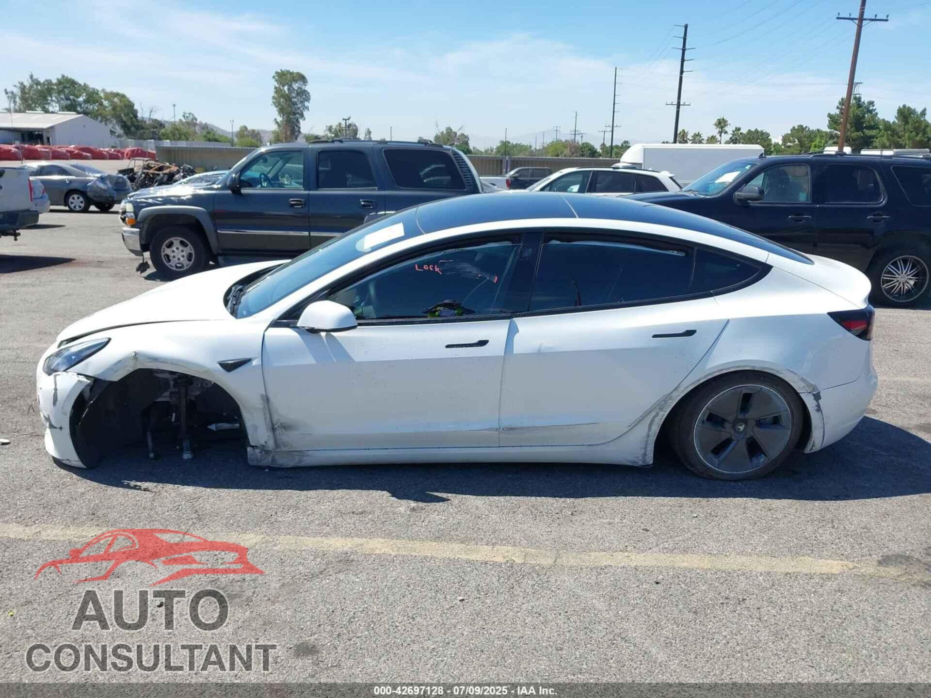 TESLA MODEL 3 2022 - 5YJ3E1EA6NF116012